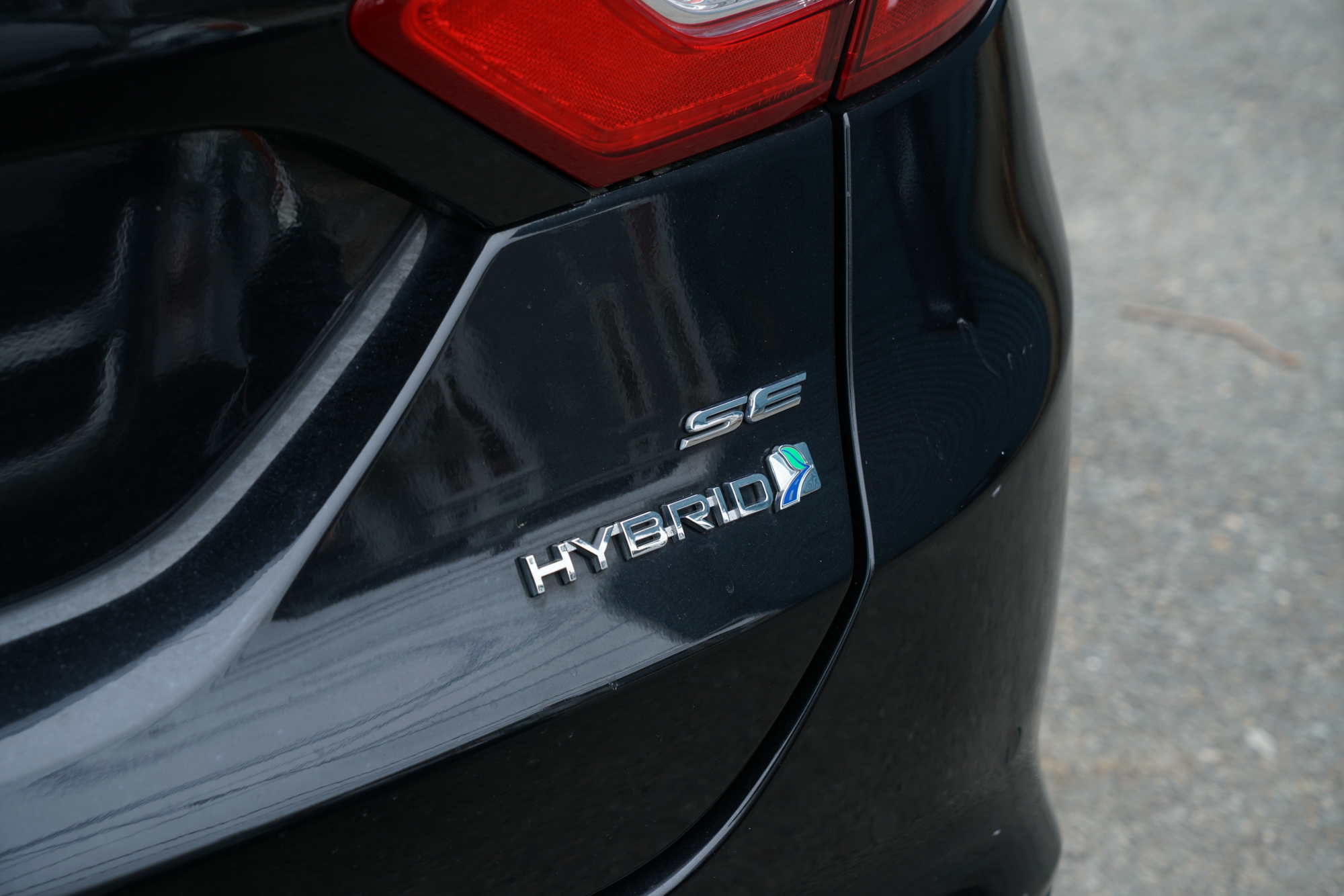 2013 Ford Fusion SE Hybrid Sedan