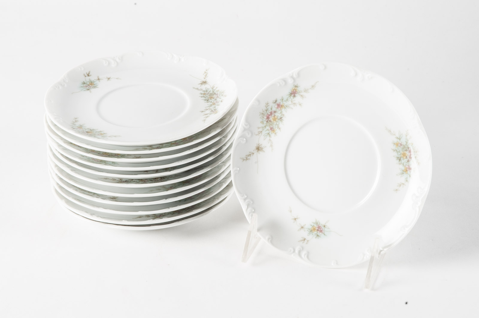 Johann Haviland China Featuring "Rosalinde" Pattern