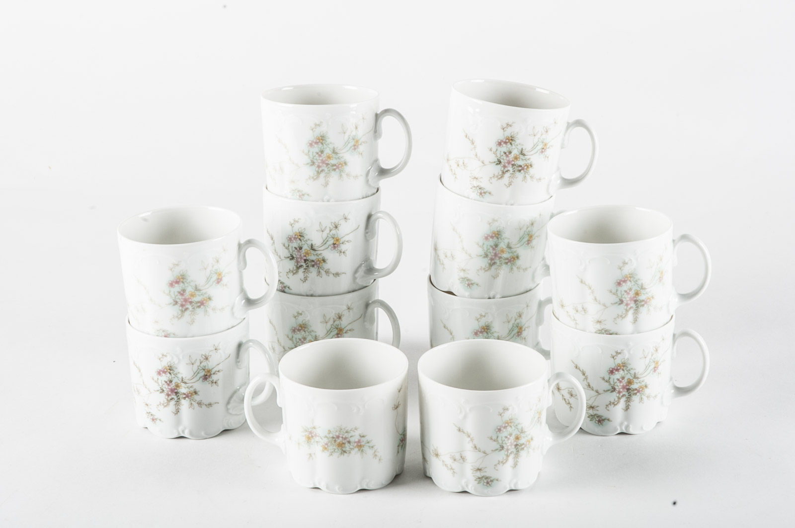 Johann Haviland China Featuring "Rosalinde" Pattern