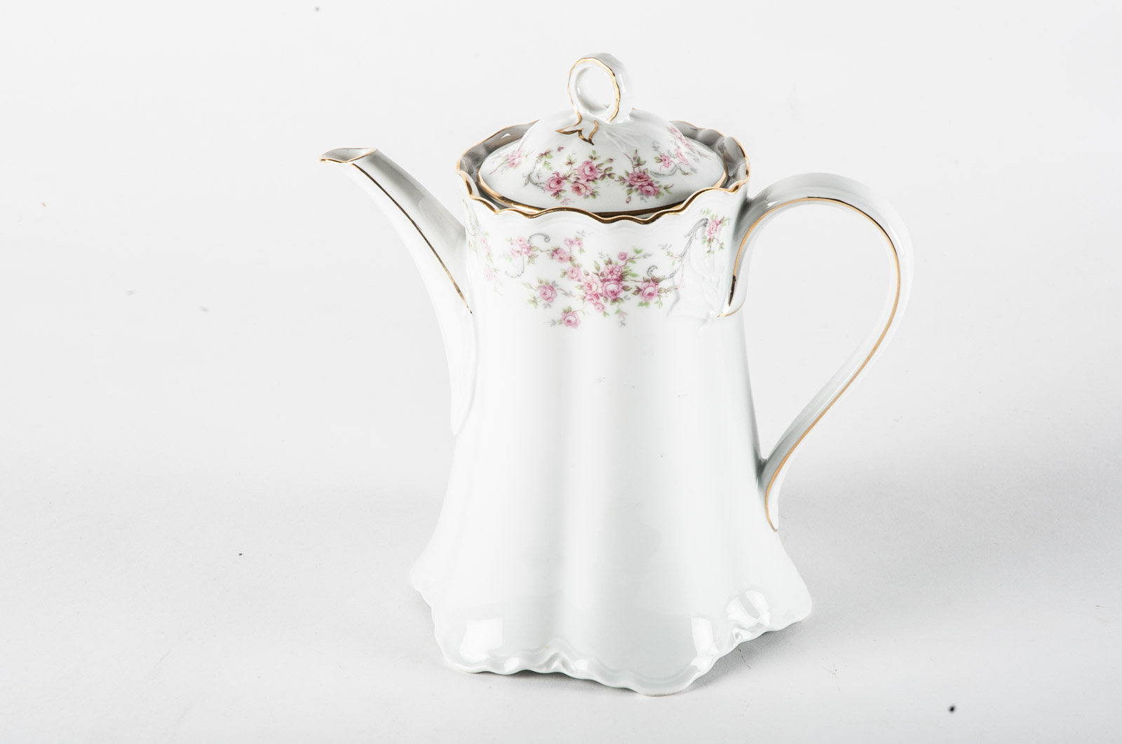 Johann Haviland China Featuring "Rosalinde" Pattern