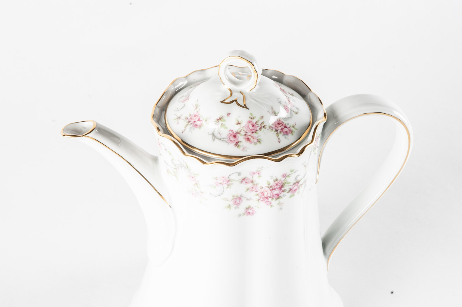 Johann Haviland China Featuring "Rosalinde" Pattern