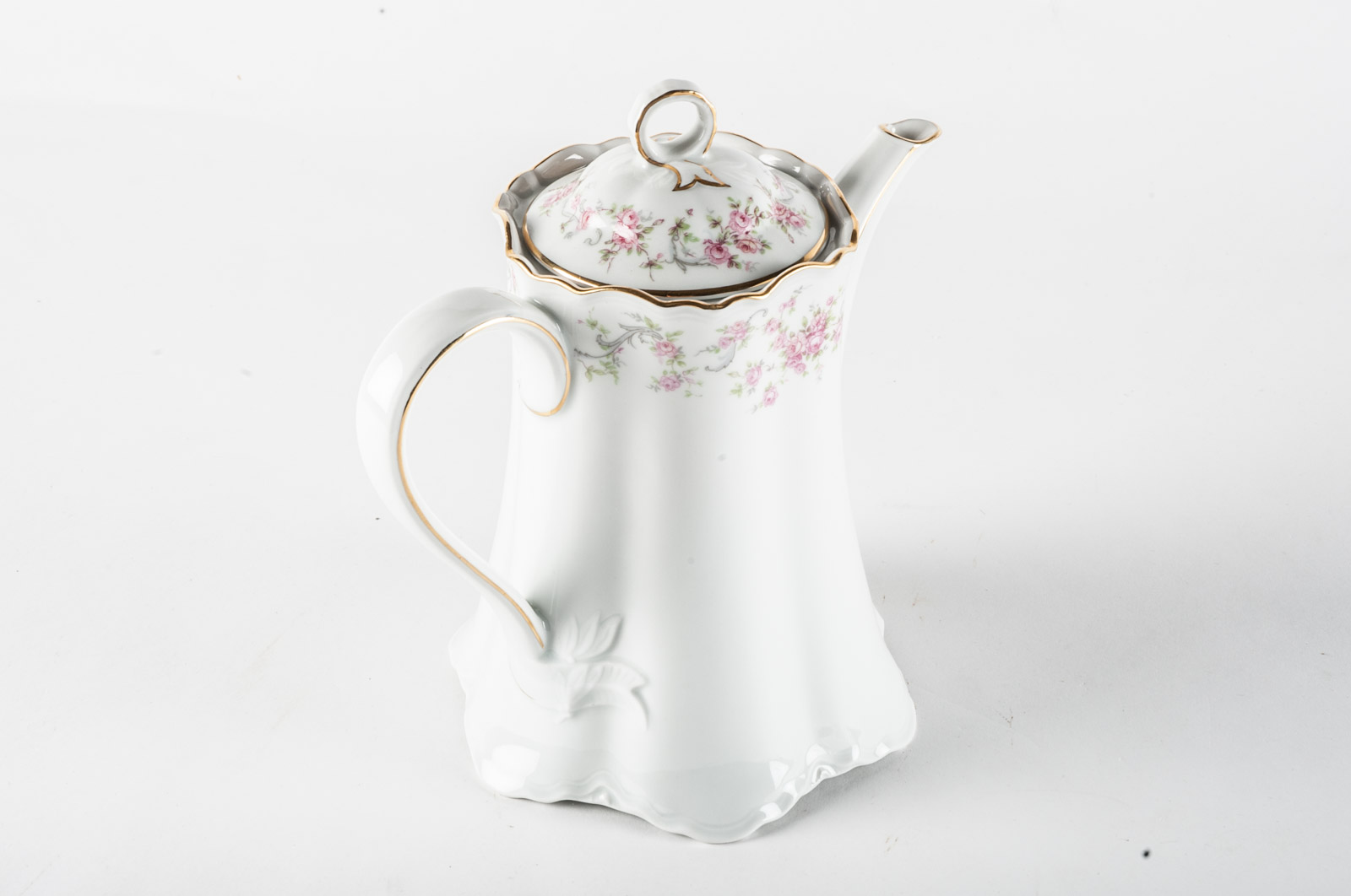 Johann Haviland China Featuring "Rosalinde" Pattern