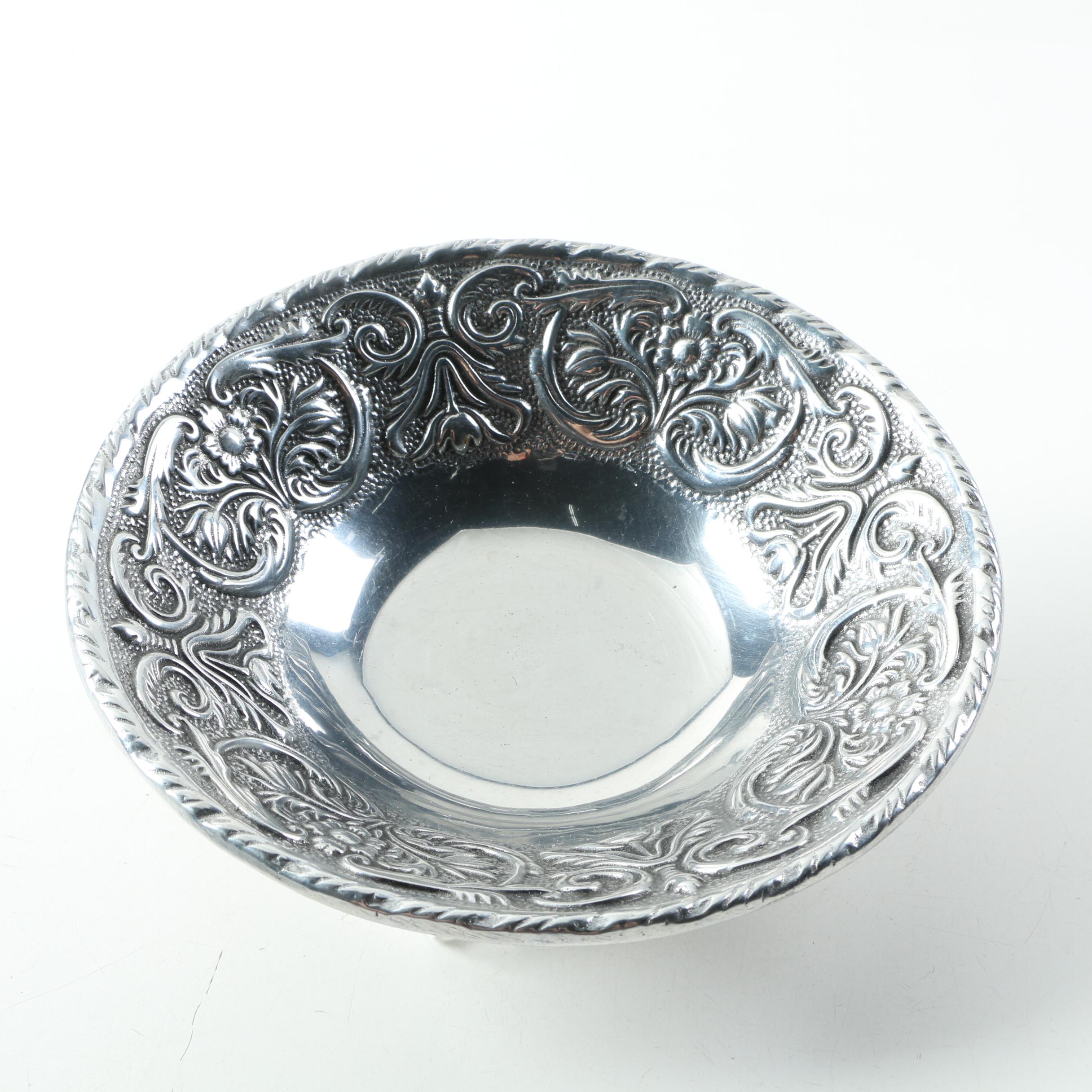 Wilton Armetale Dish Collection