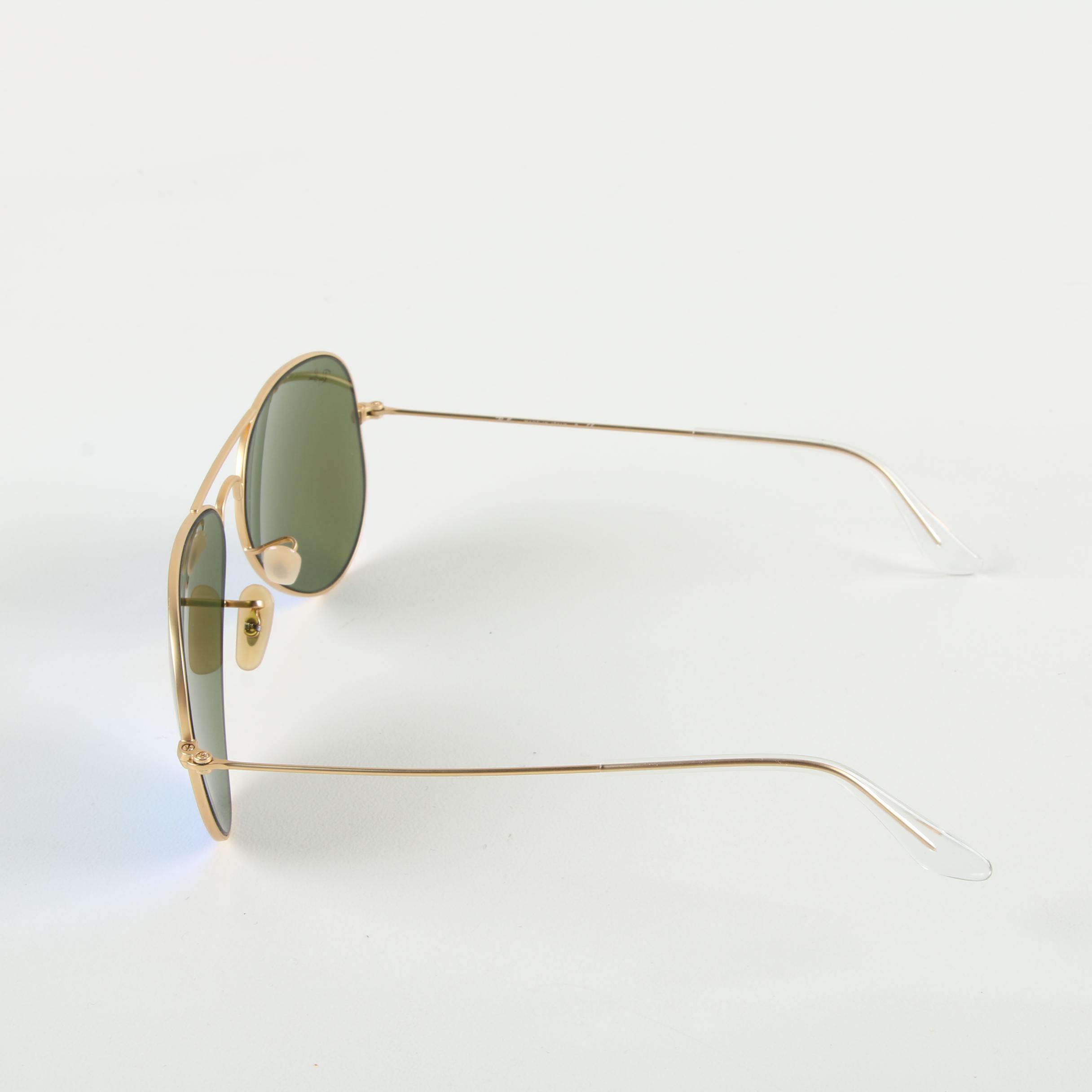 Ray-Ban Aviator Sunglasses with Blue Mirrored Lenses