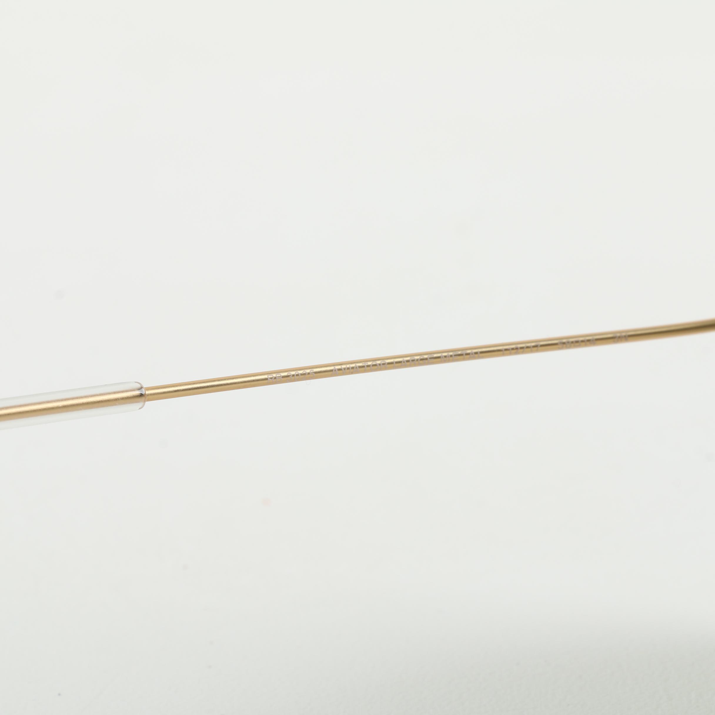 Ray-Ban Aviator Sunglasses with Blue Mirrored Lenses