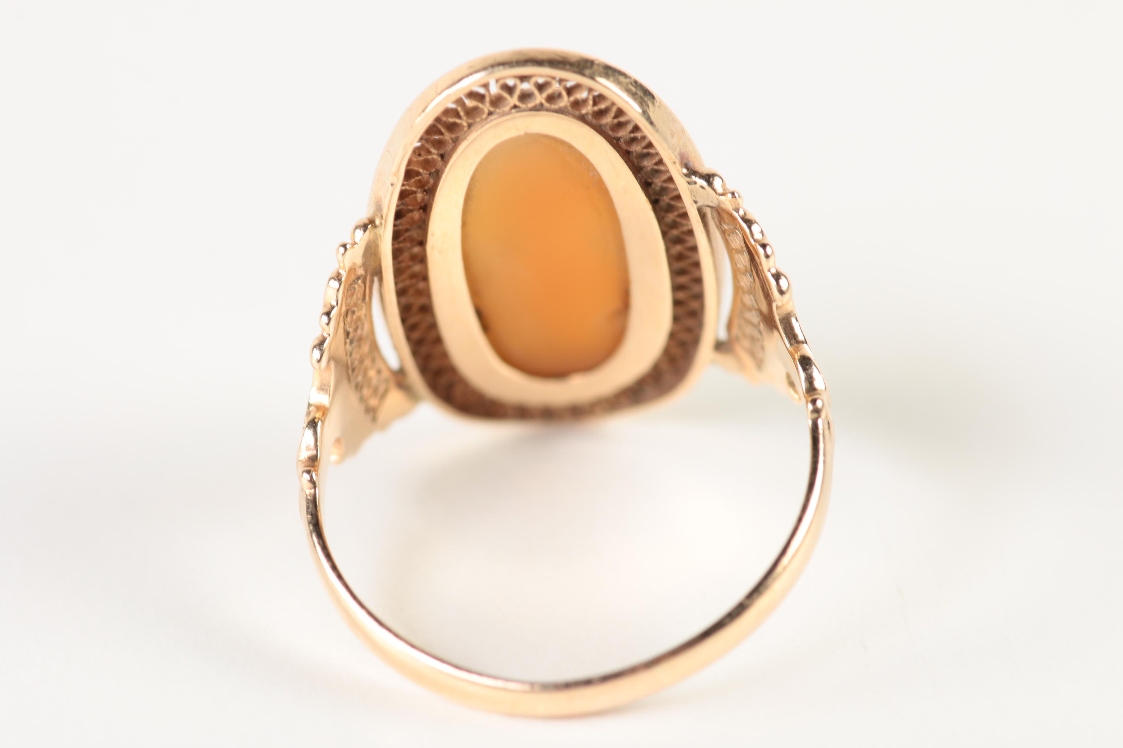 10K Yellow Gold Cameo Helmet Shell Ring