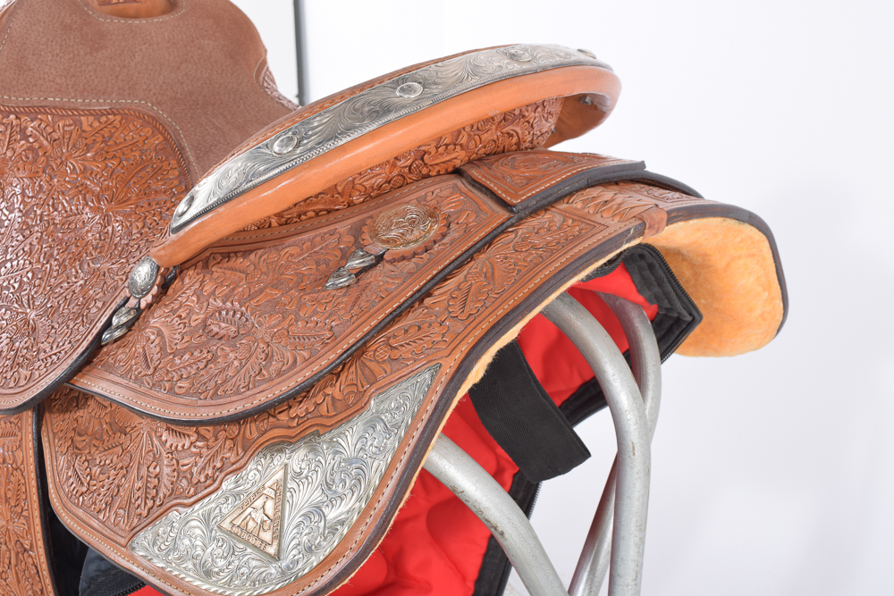 Dale Chavez Trophy Western Pleasure Leather & 500 Silver Show Saddle