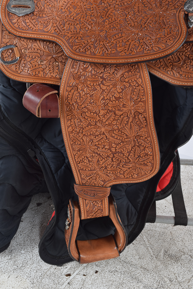 Dale Chavez Trophy Western Pleasure Leather & 500 Silver Show Saddle