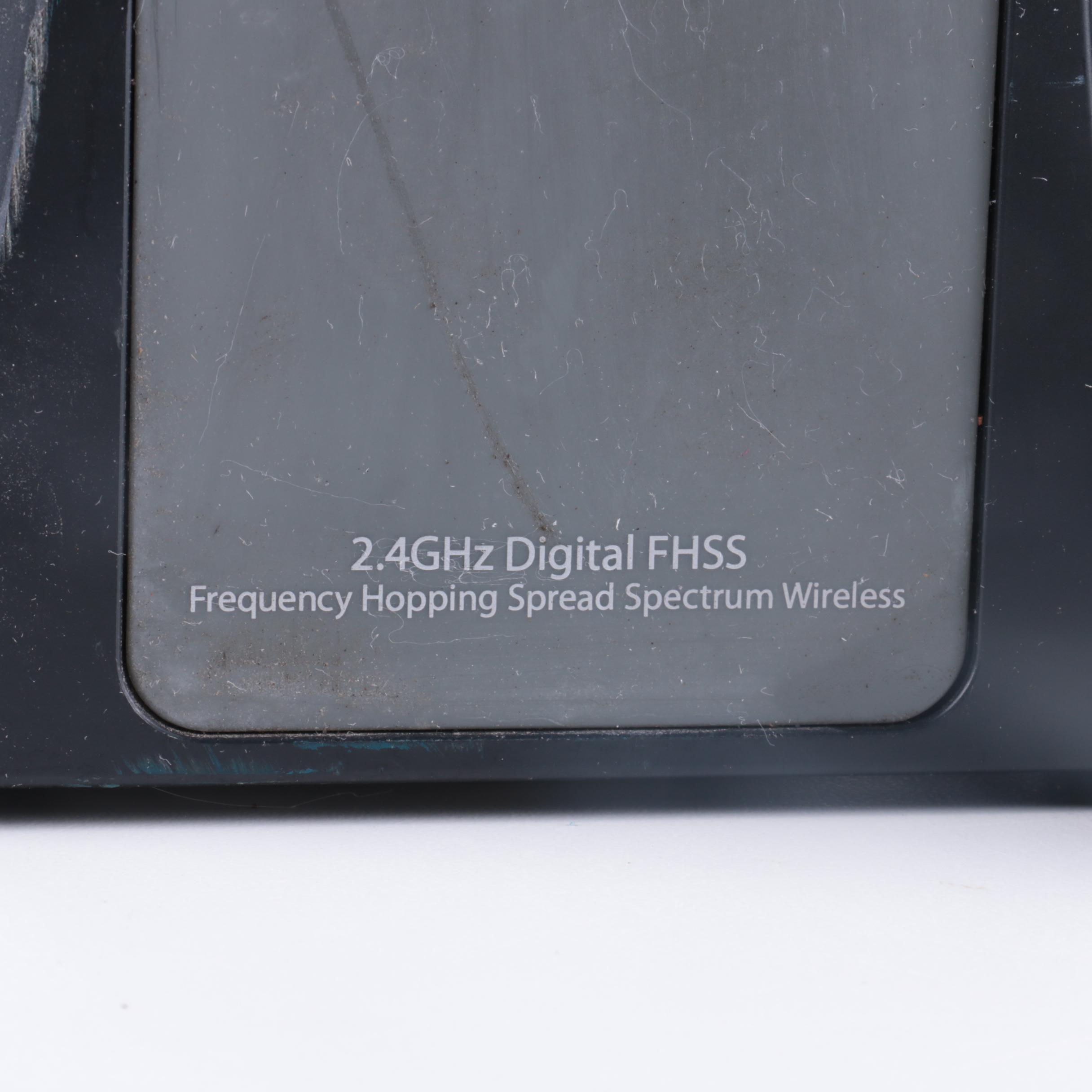 Audio Unlimited Digital Wireless Speakers With Remote Transmitter