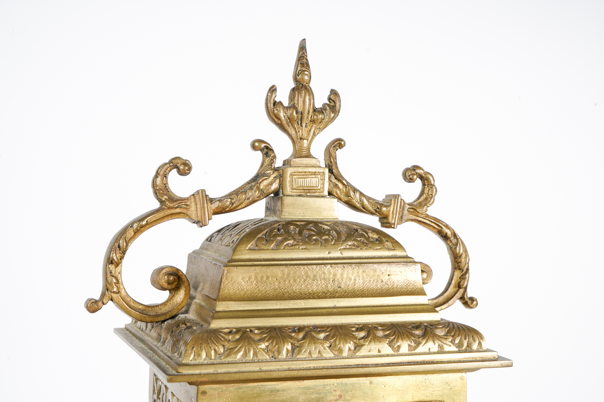 **Rework**Antique Pierced Brass Mantel Clock