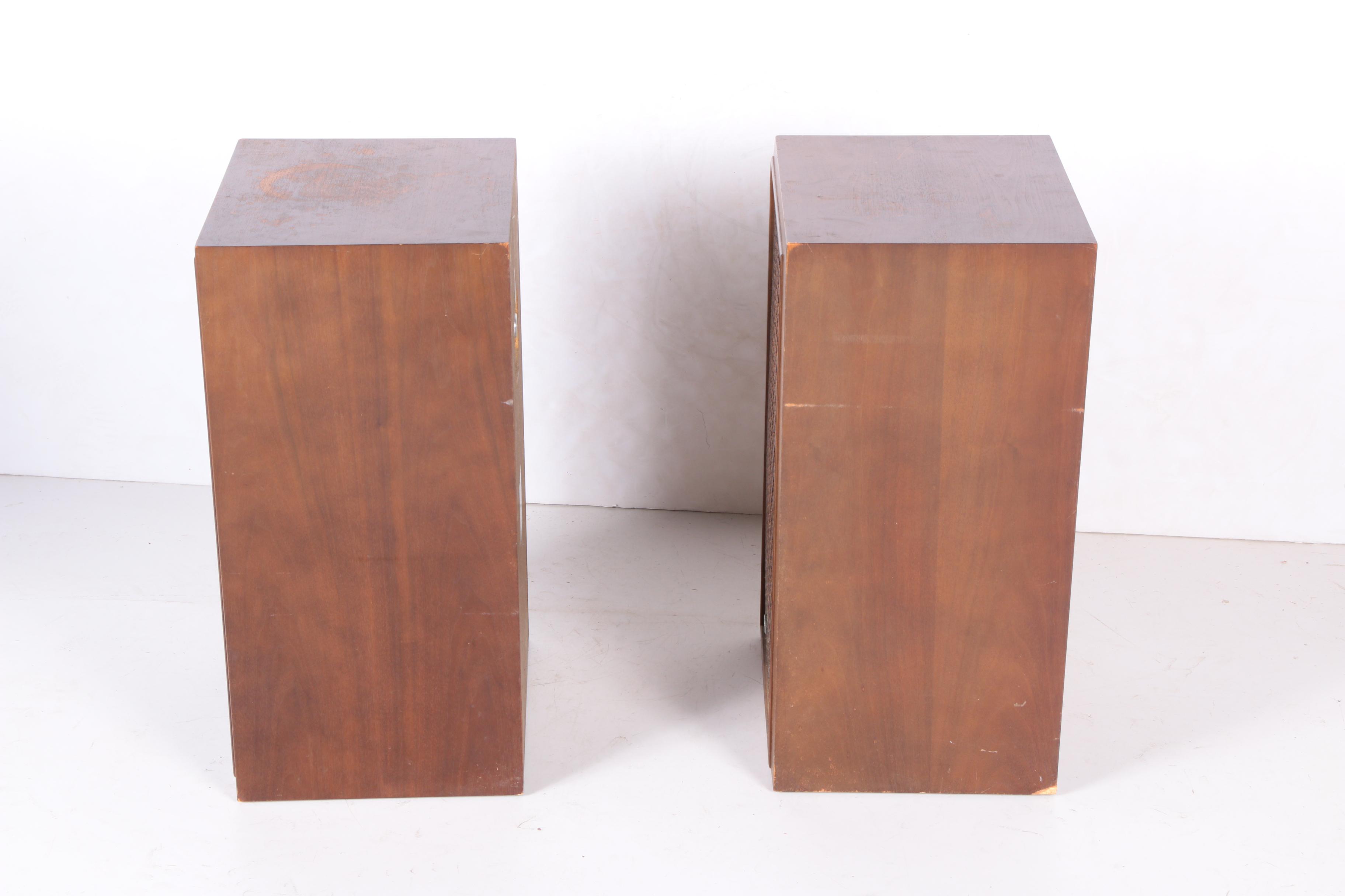 Vintage Sansui SP-200 Speakers