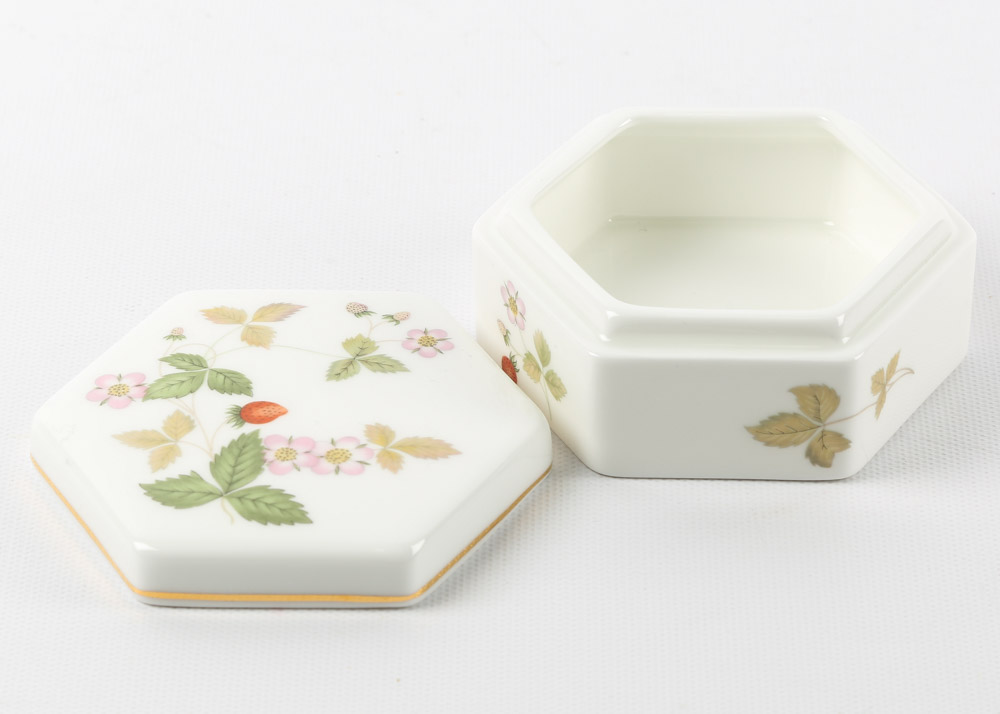 Wedgwood "Wild Strawberry" Bone China Decor Collection