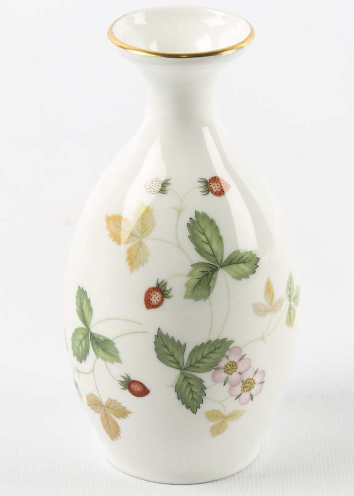 Wedgwood "Wild Strawberry" Bone China Decor Collection