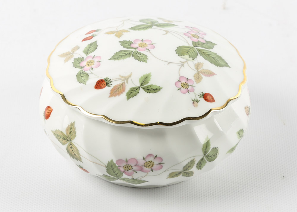 Wedgwood "Wild Strawberry" Bone China Decor Collection