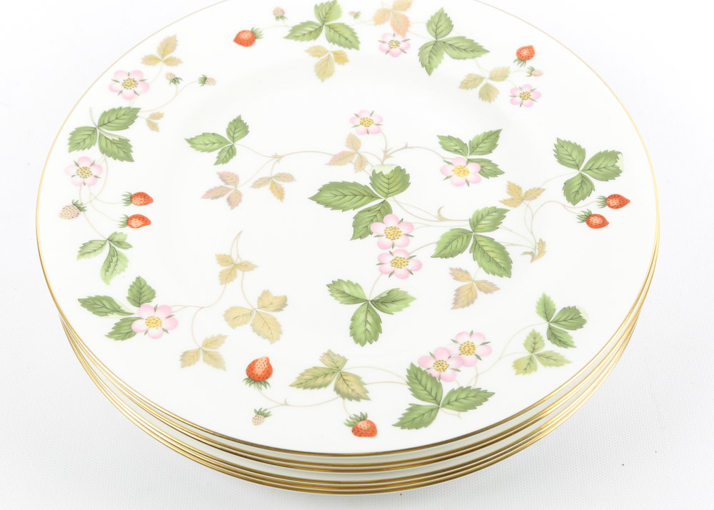 Wedgwood "Wild Strawberry" Bone China Dinnerware