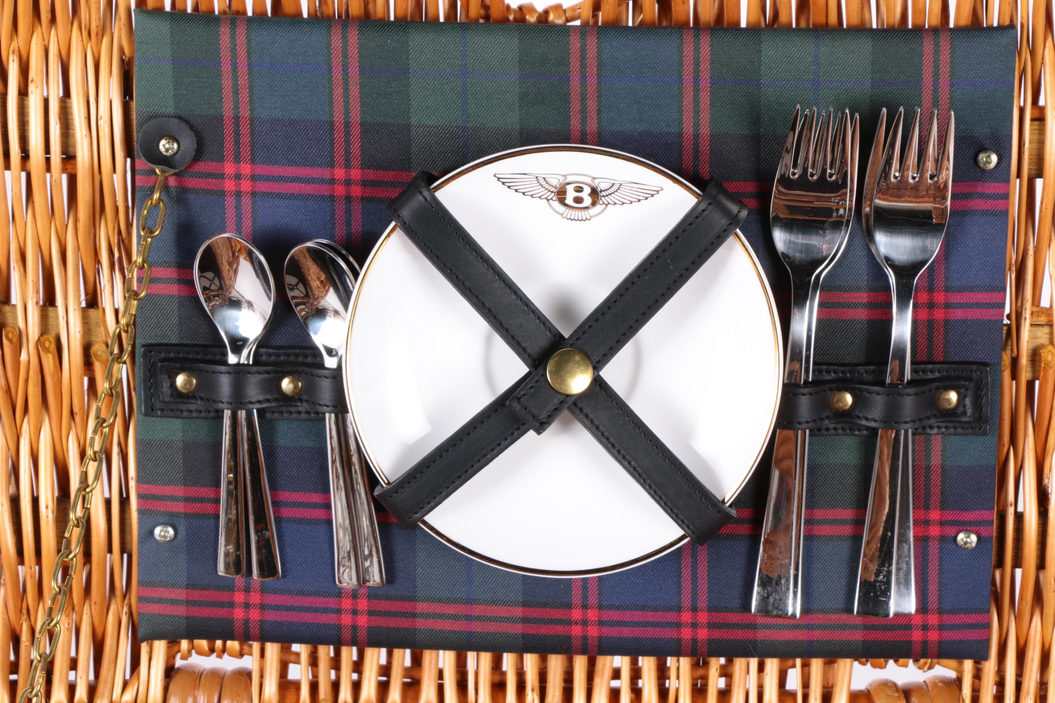 Bentley Motors Limited Picnic Set
