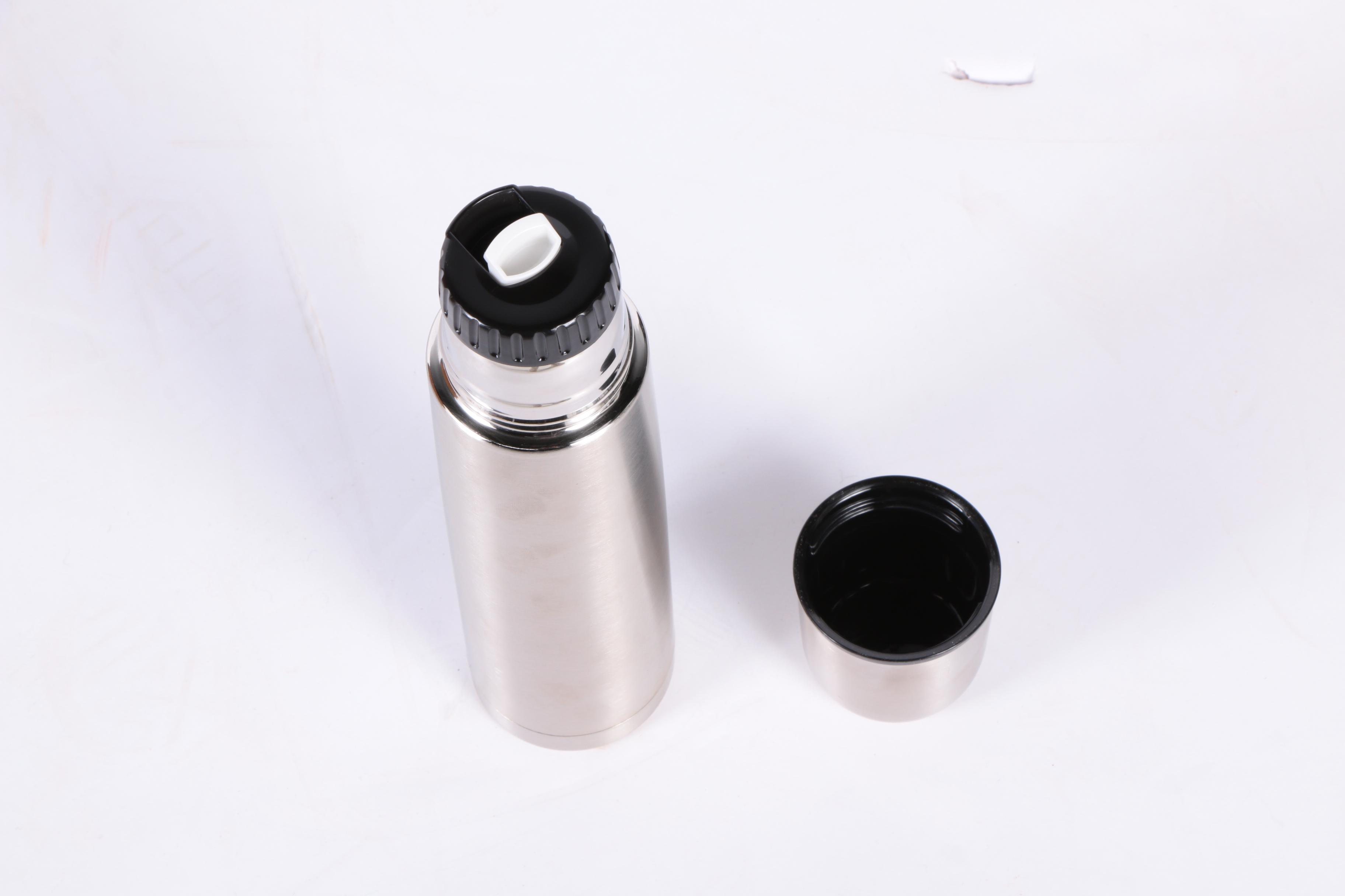 Bentley Motors Limited Picnic Set