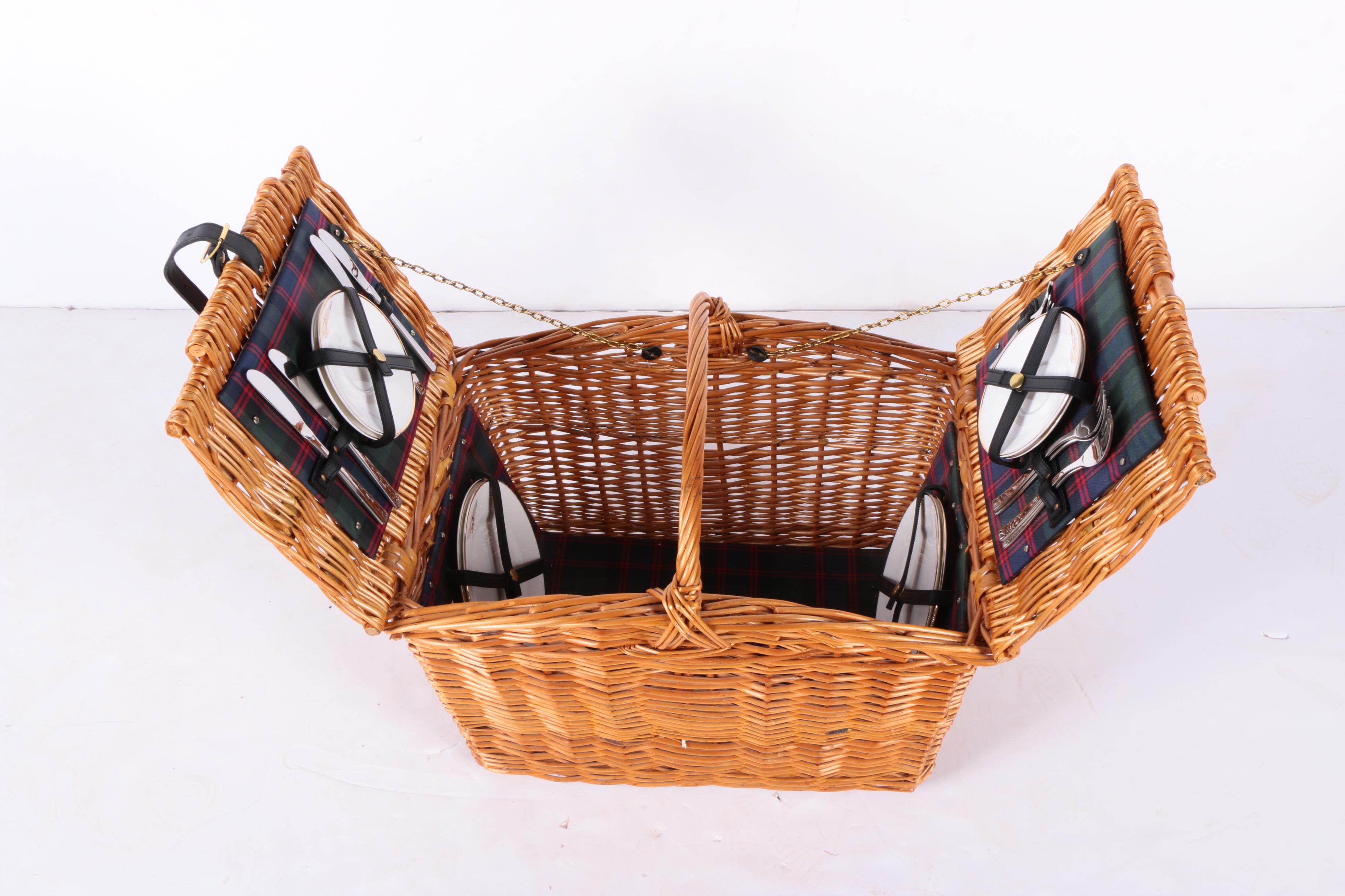 Bentley Motors Limited Picnic Set