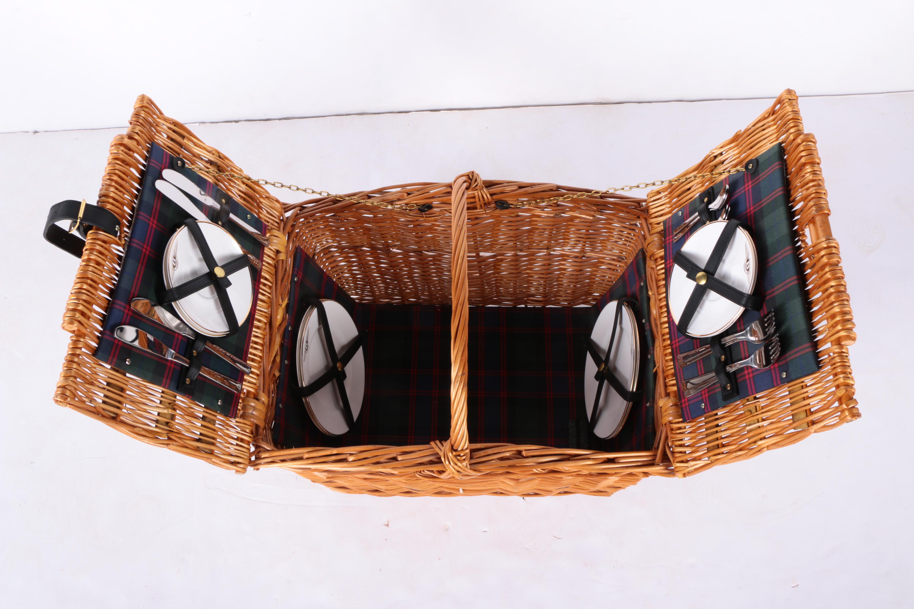 Bentley Motors Limited Picnic Set