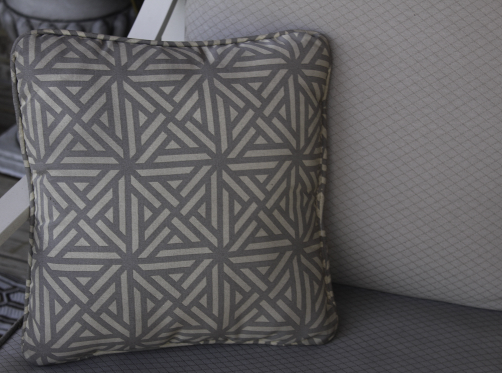 Hampton Bay Patio Sofa and Coffee Table