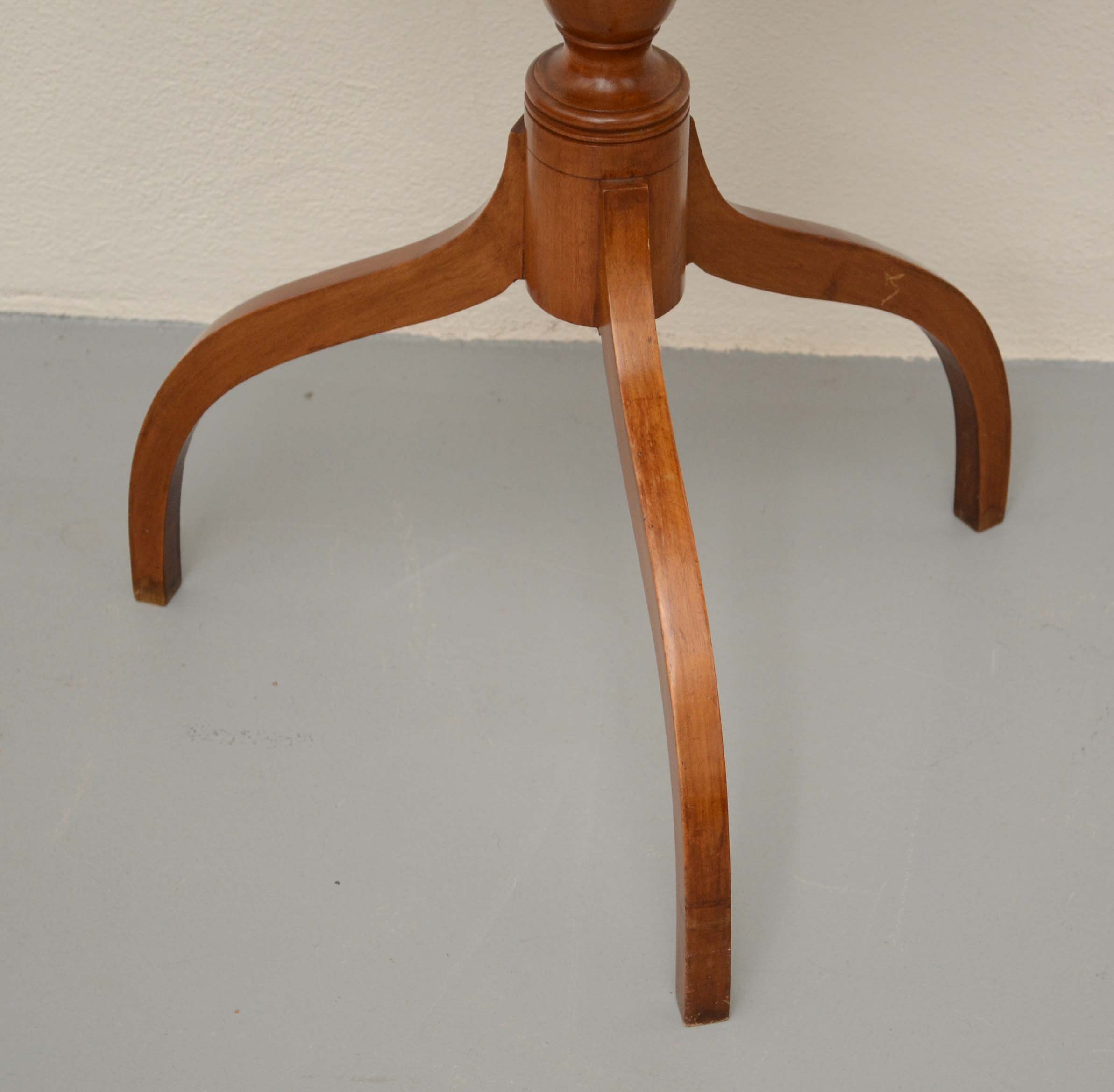 Antique Octagonal Top Candlestand