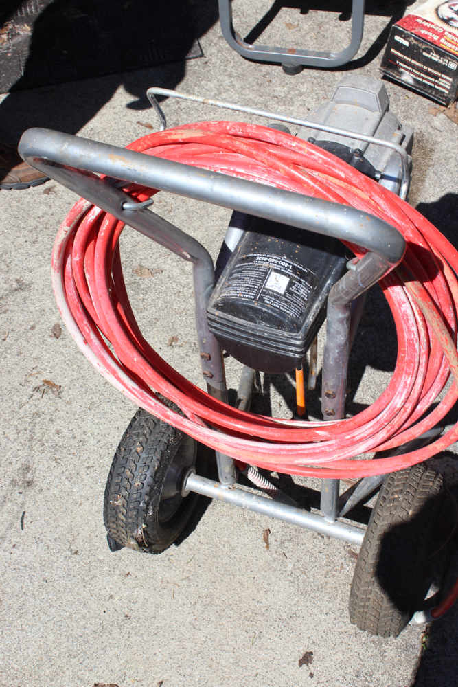 Spray Tech Apex Model 1920 Airless Paint Sprayer