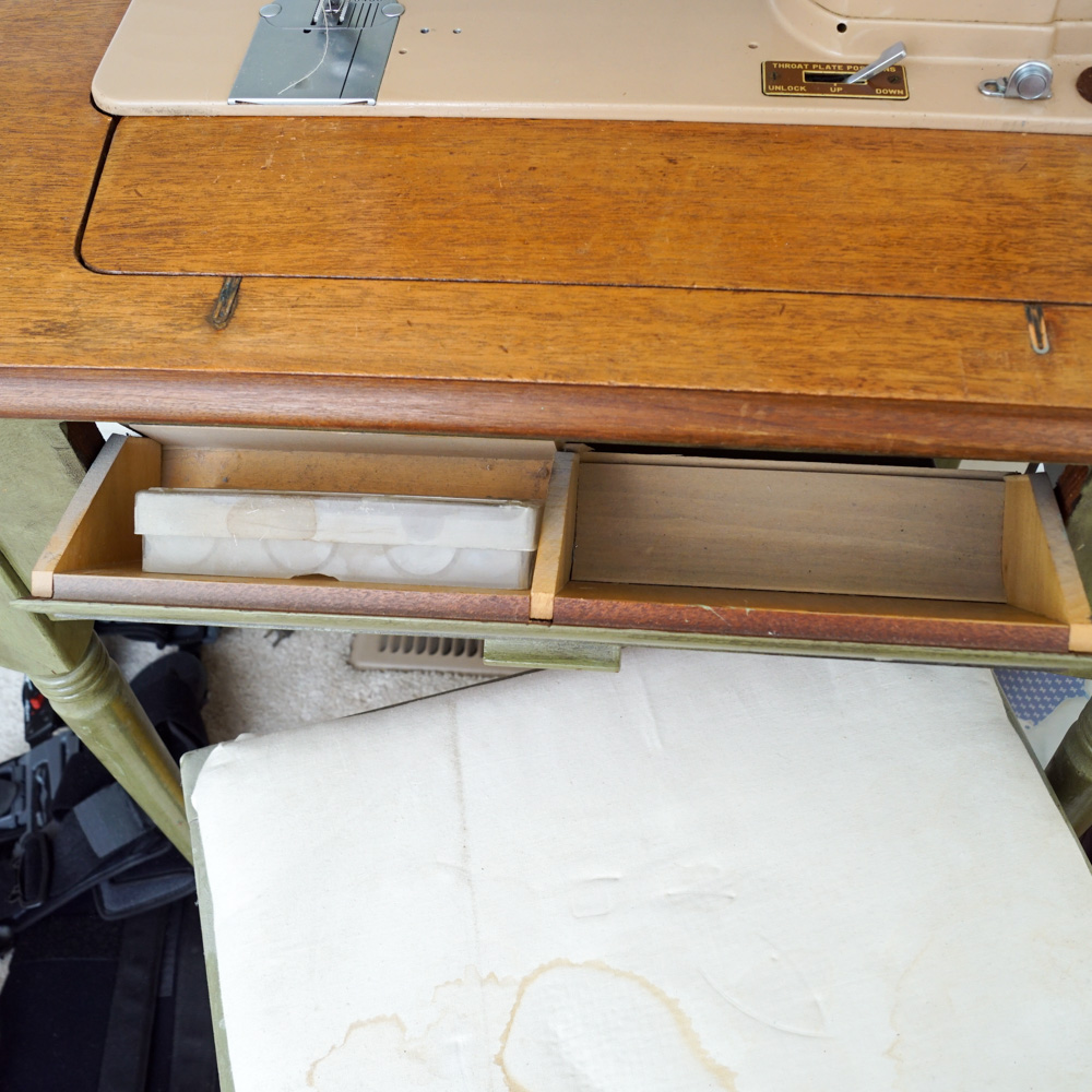 Vintage Singer Sewing Machine Table