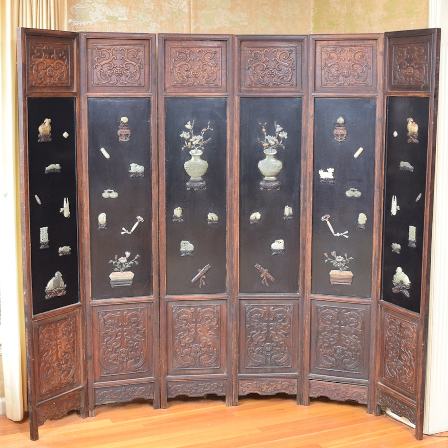 Chinese Hand Carved Room Divider with Carved Soapstone and Bowenite