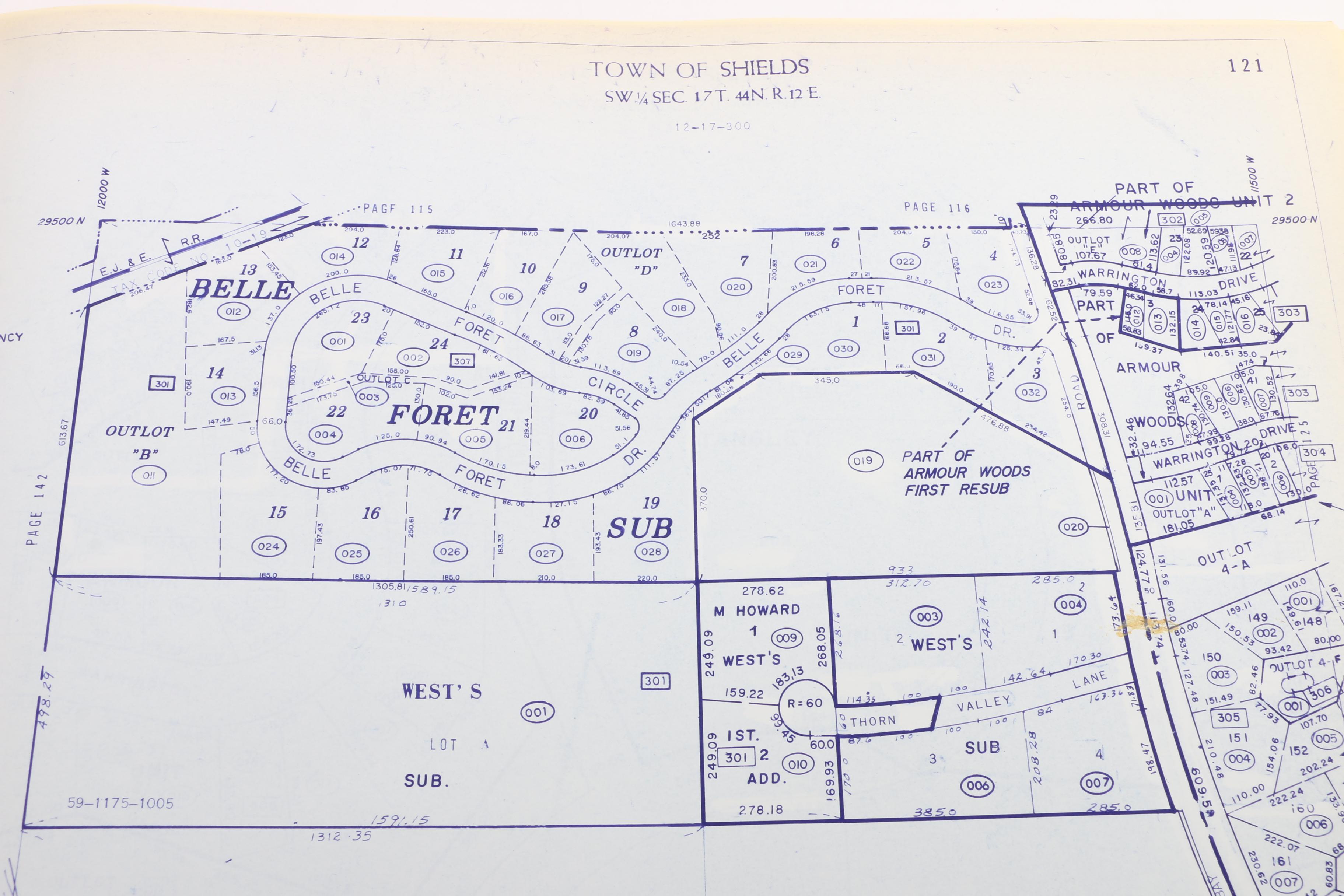 Plat Maps of the Village of Lake Bluff