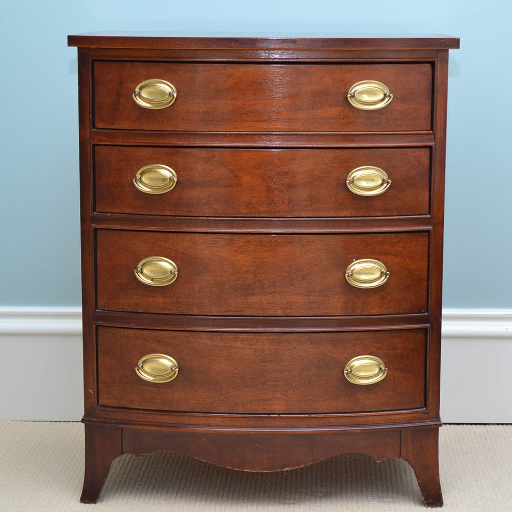 Hepplewhite Style Thomasville Nightstand