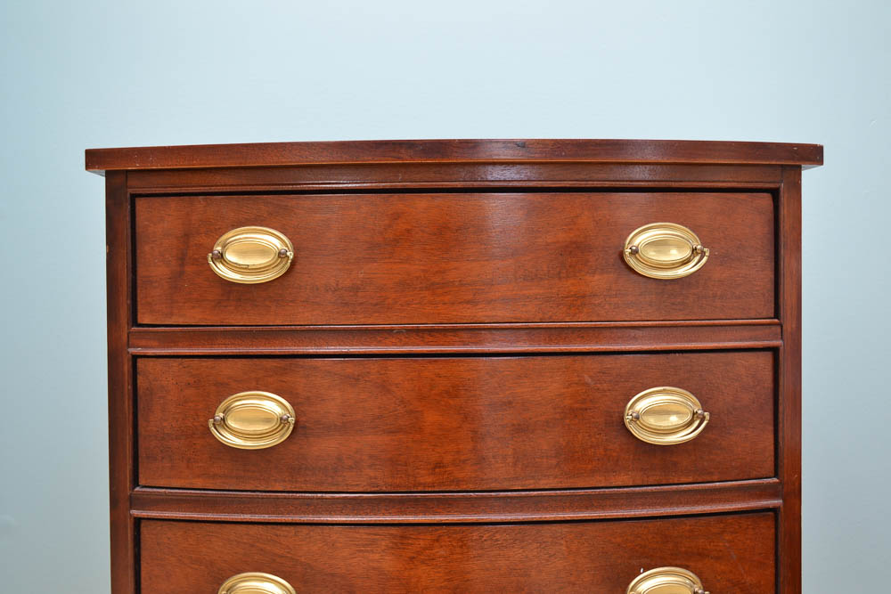 Hepplewhite Style Thomasville Nightstand