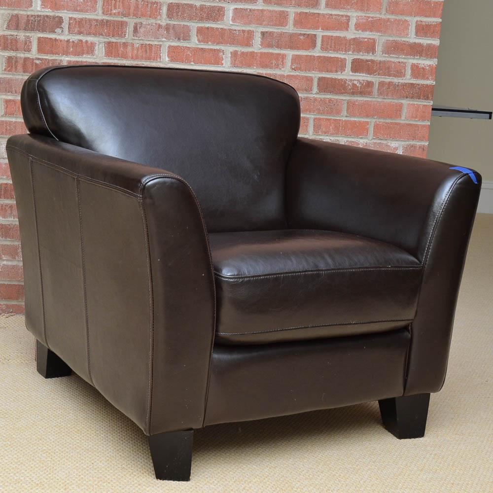 Leather Club Chair by Chateau d'Ax
