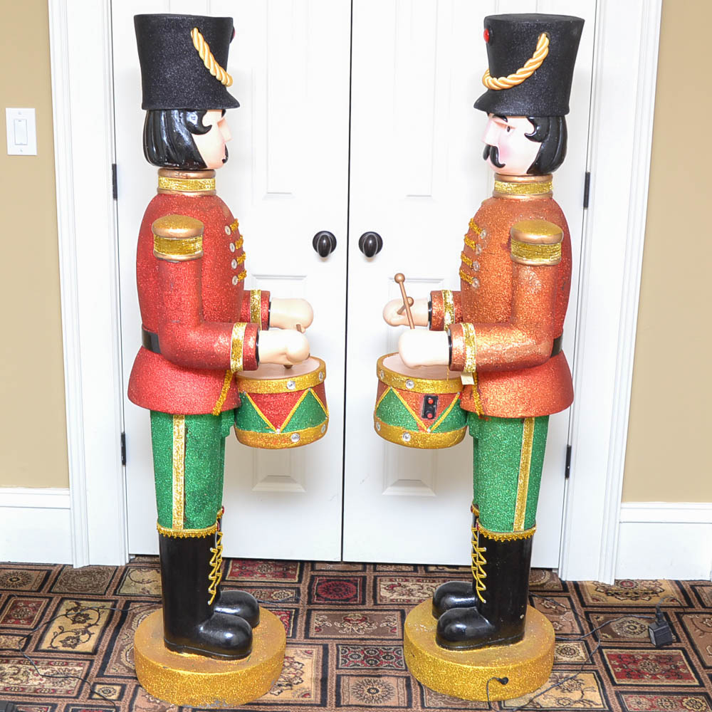 Holiday Outdoor Electric Toy Soldiers from Frontgate