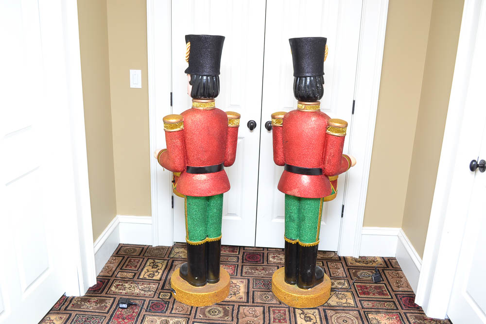 Holiday Outdoor Electric Toy Soldiers from Frontgate