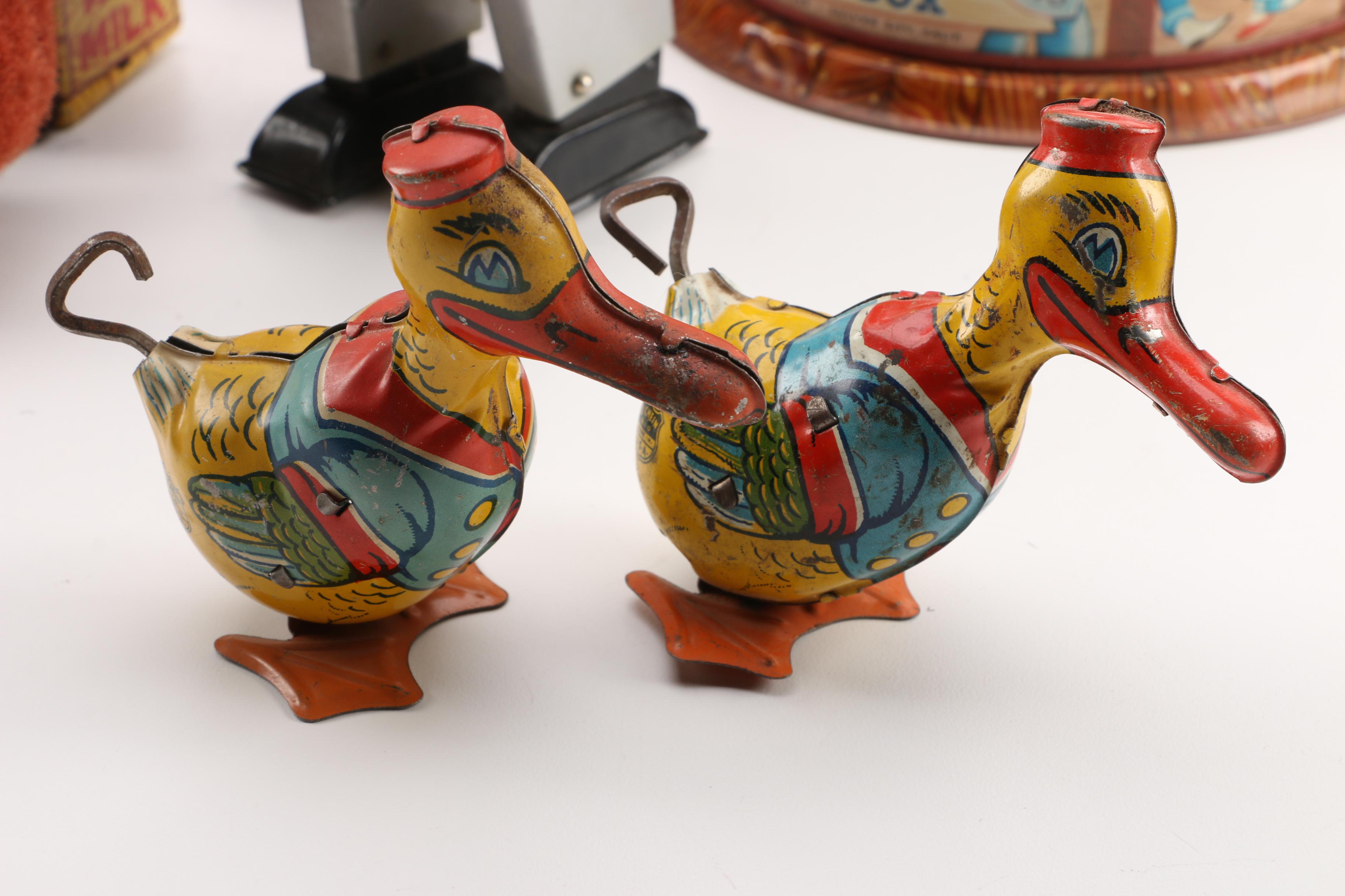 Vintage Mechanical Toys Including "The Jetsons"