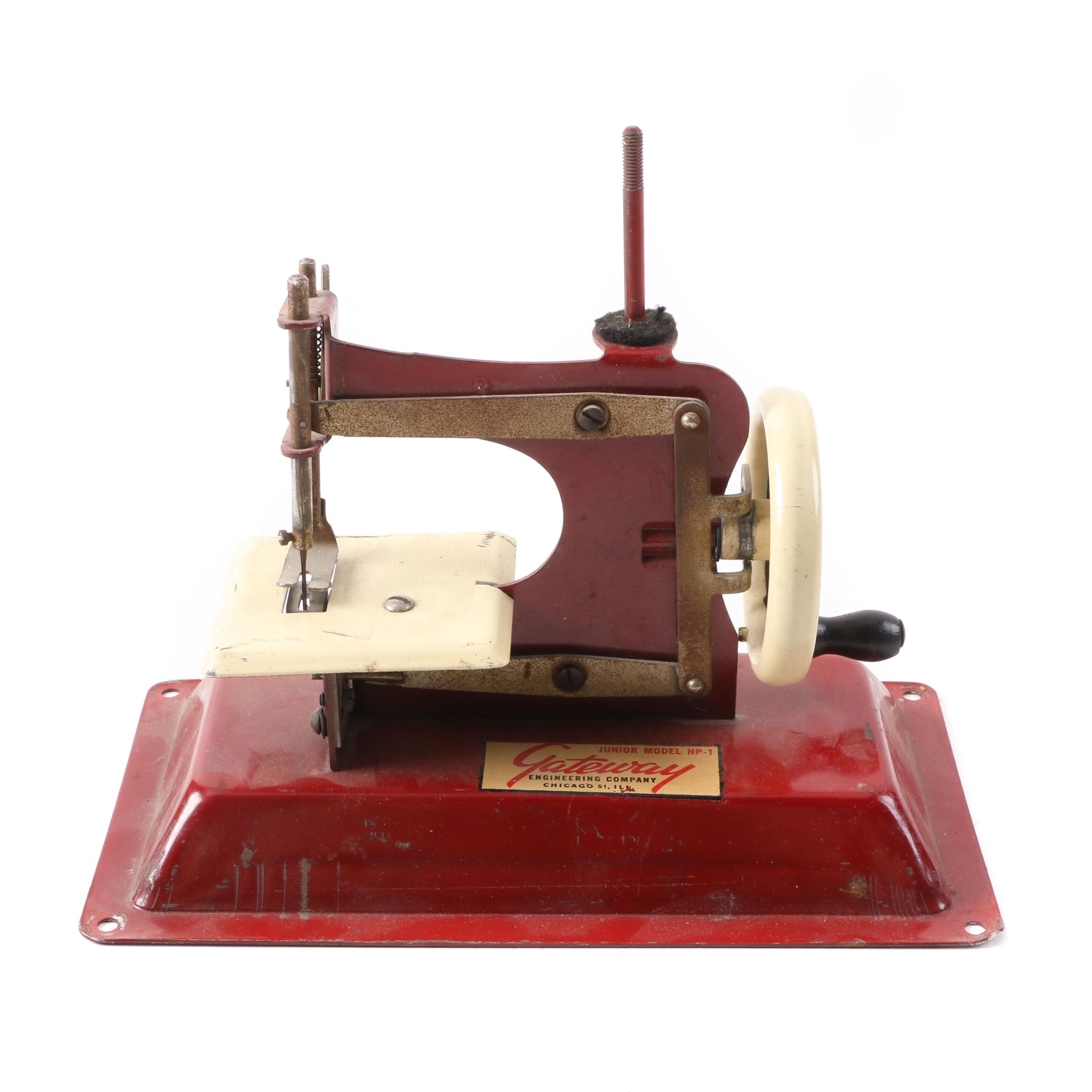 Vintage Gateway Junior Model NP-1 Toy Sewing Machine
