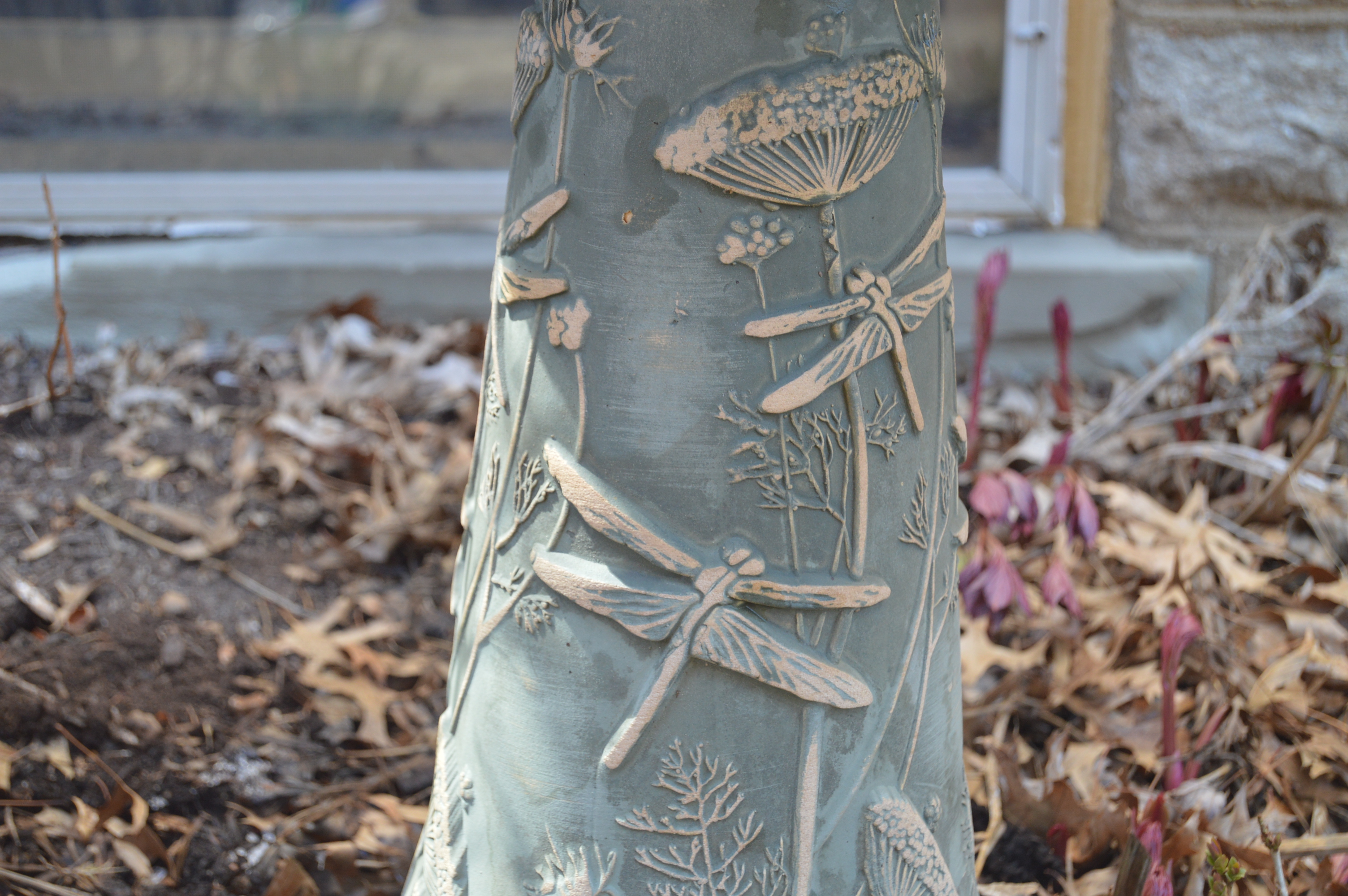 Ceramic Bird Bath with Dragonfly Decoration