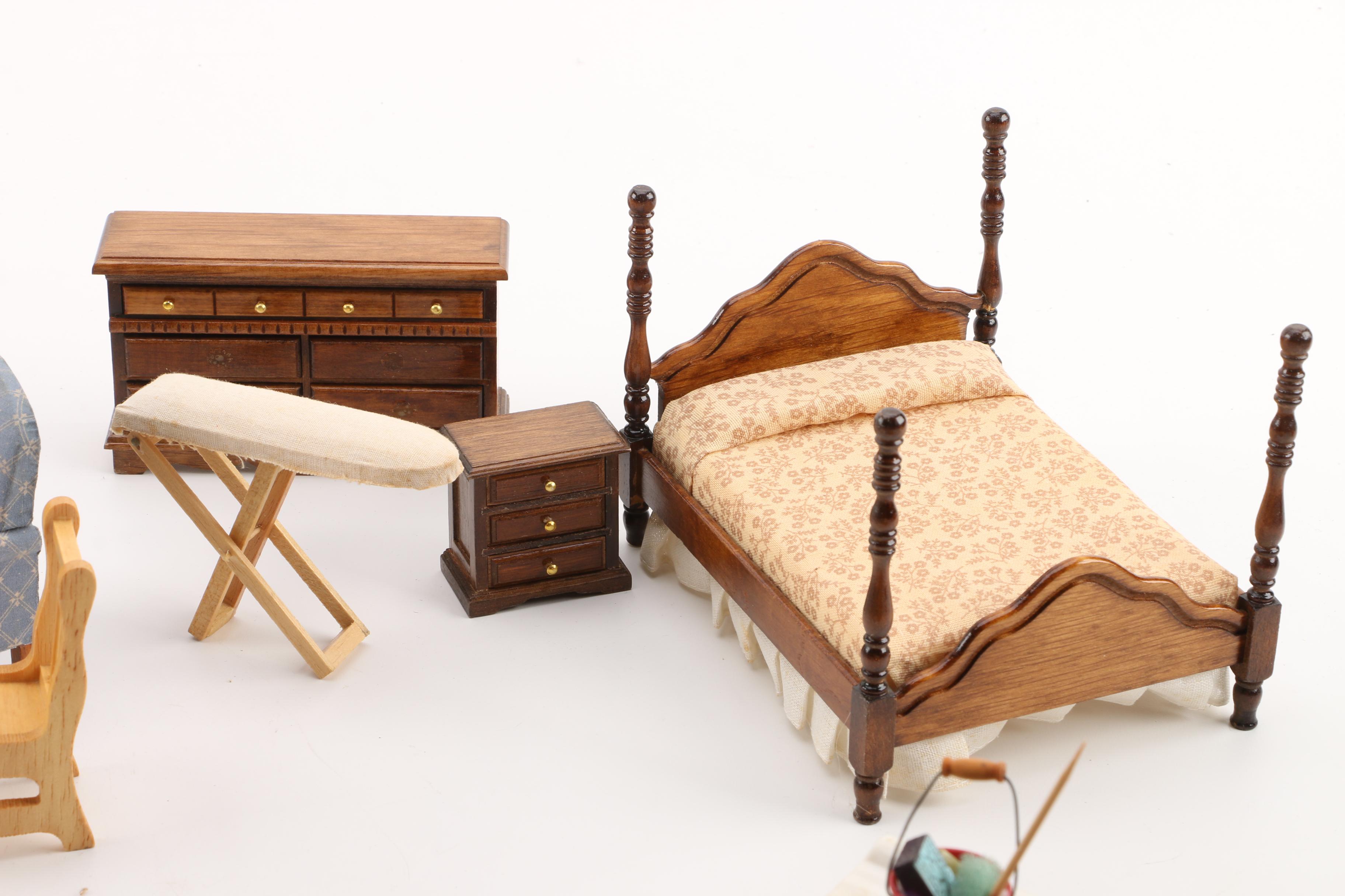Vintage Concord Wooden Dollhouse Furniture