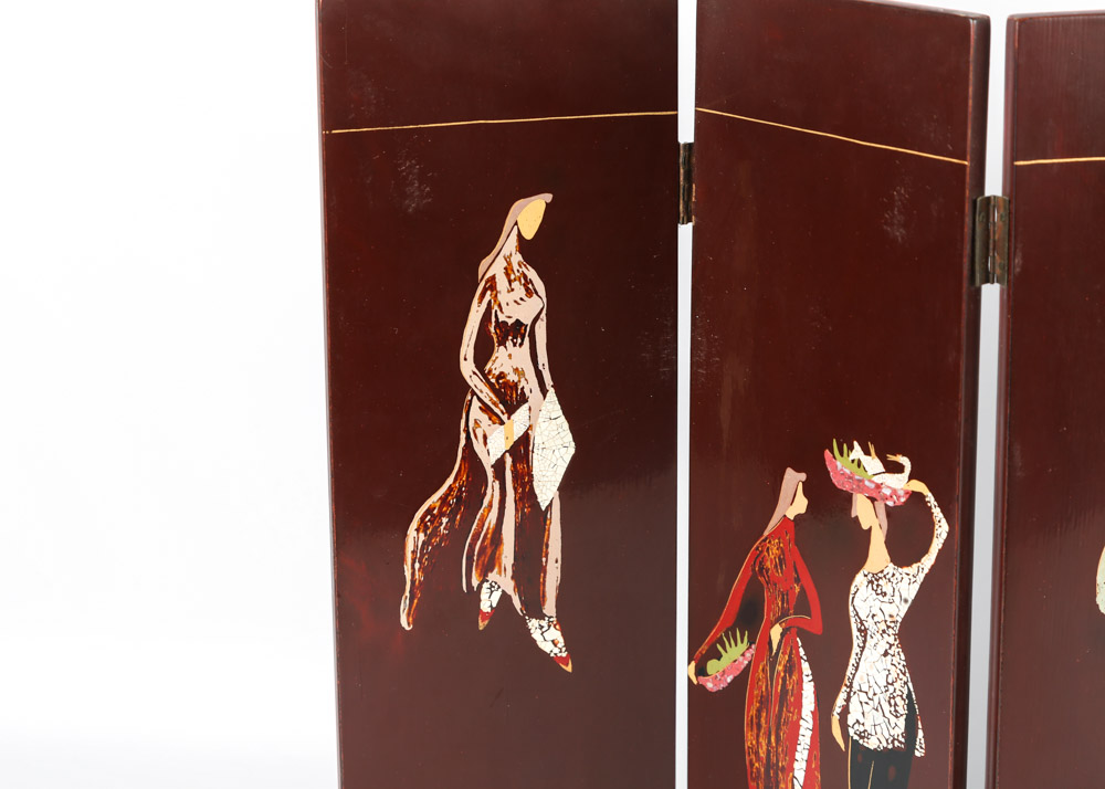 Vintage Tabletop Screen