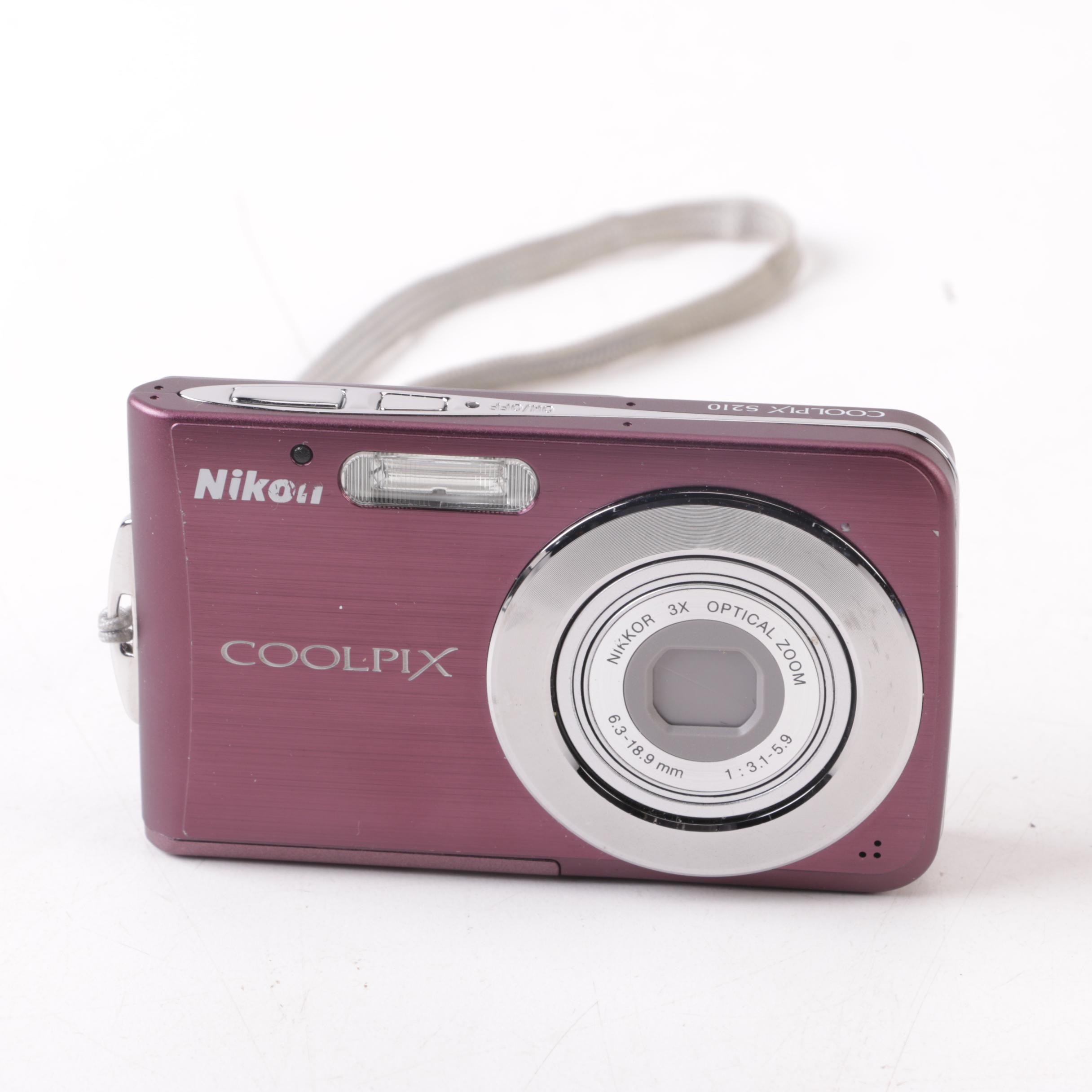 Nikon Coolpix S220 Digital Camera