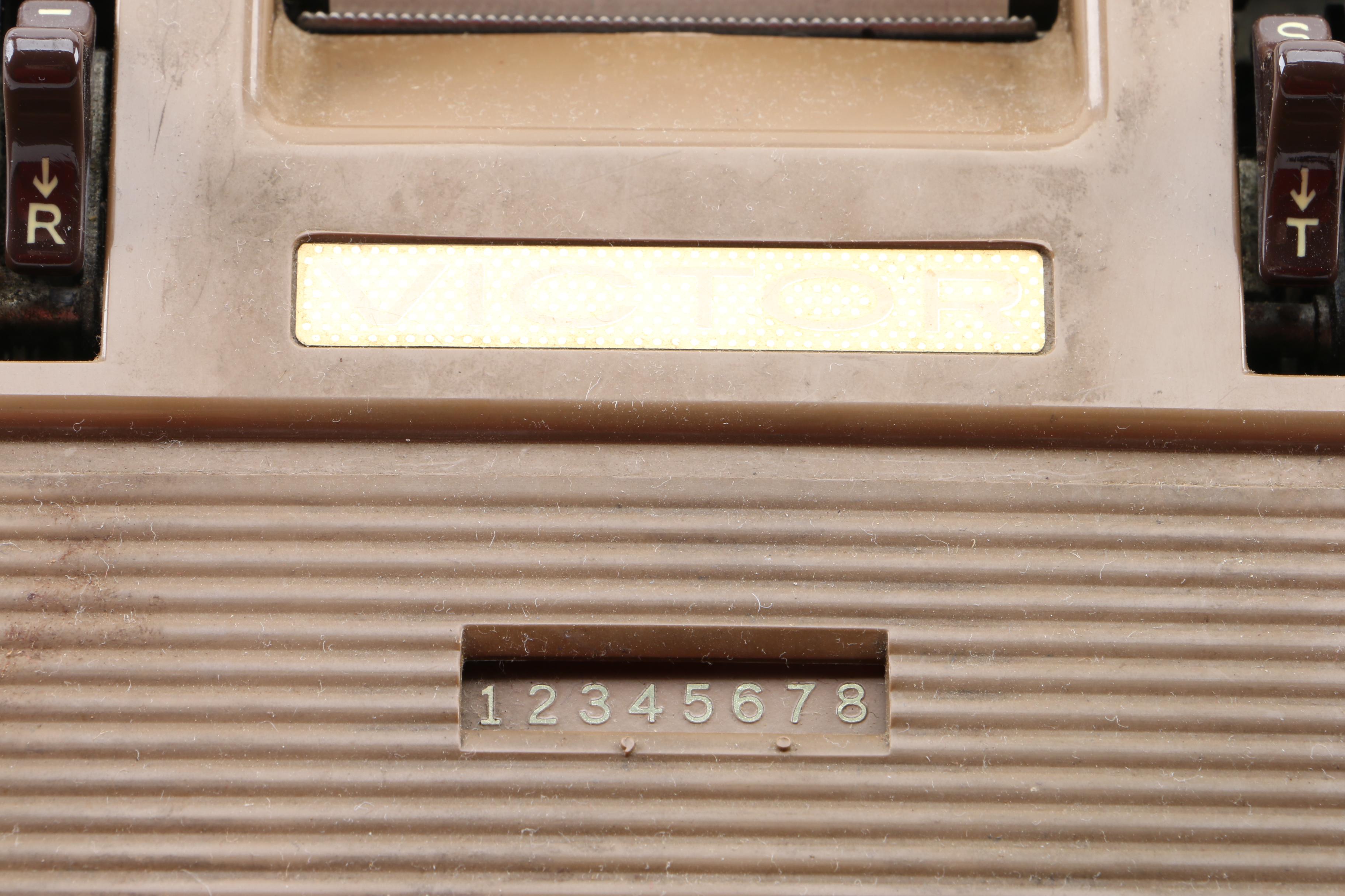 Vintage Victor Adding Machine Co. Adding Machine