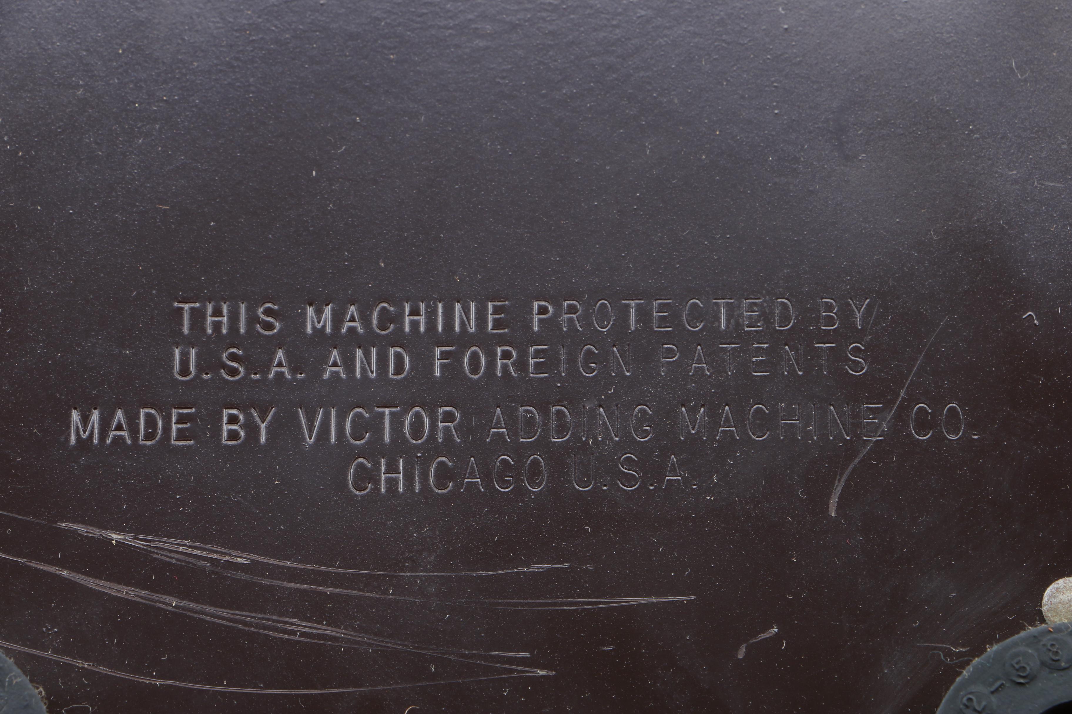Vintage Victor Adding Machine Co. Adding Machine