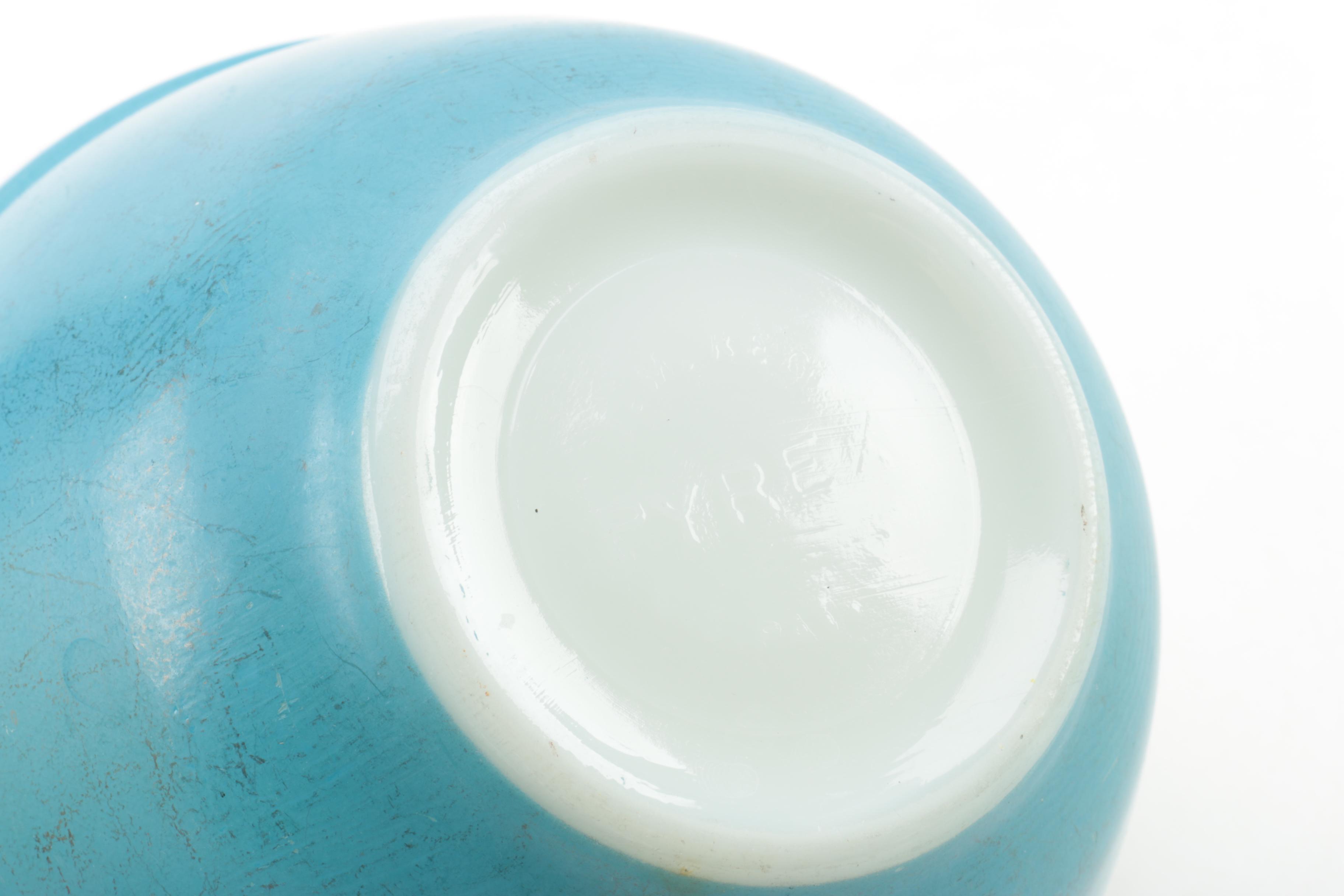 Pyrex "Primary Colors" Mixing Bowls and Refrigerator Jars