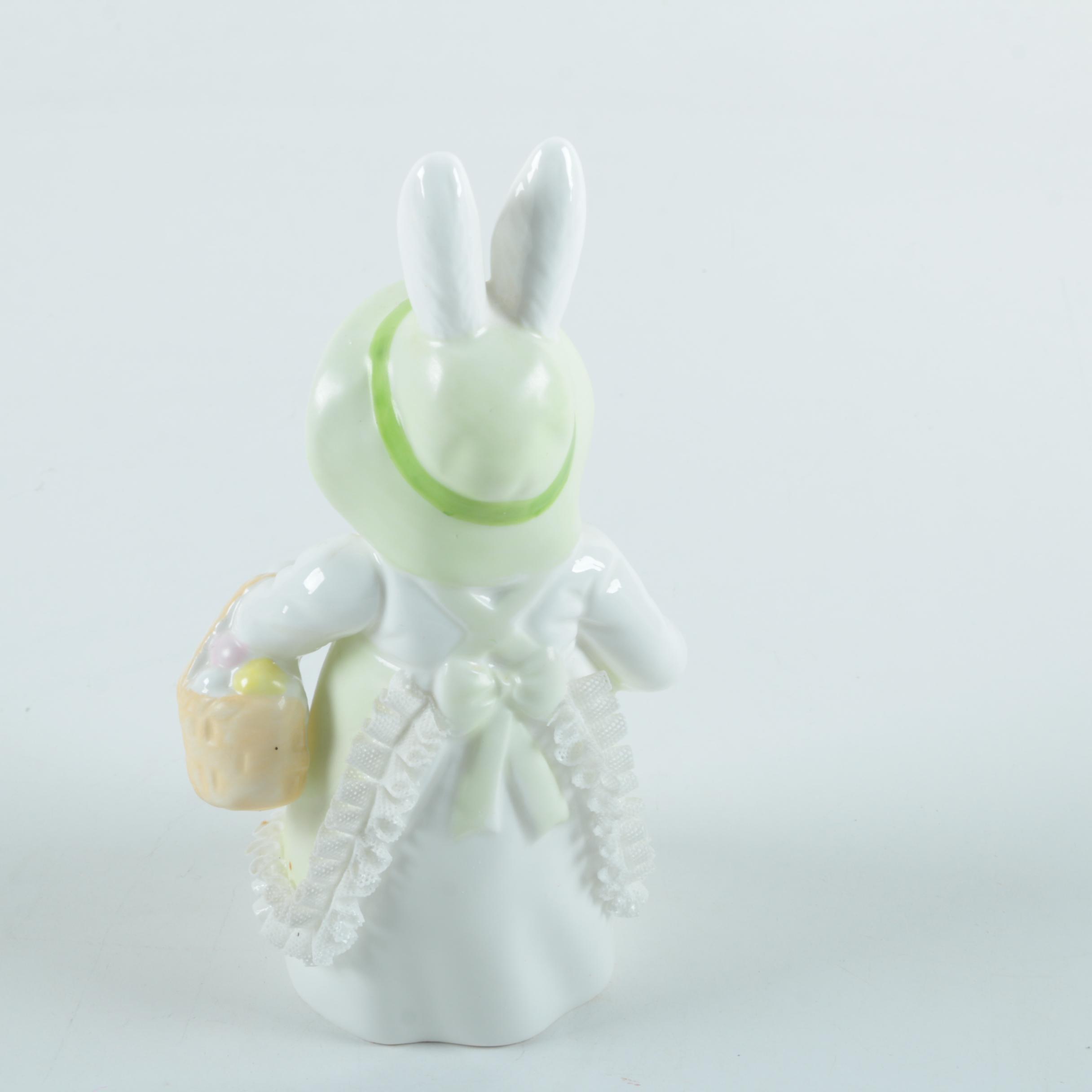 Oneida Silver Plate Baby Mug and Other Decorative Collectibles