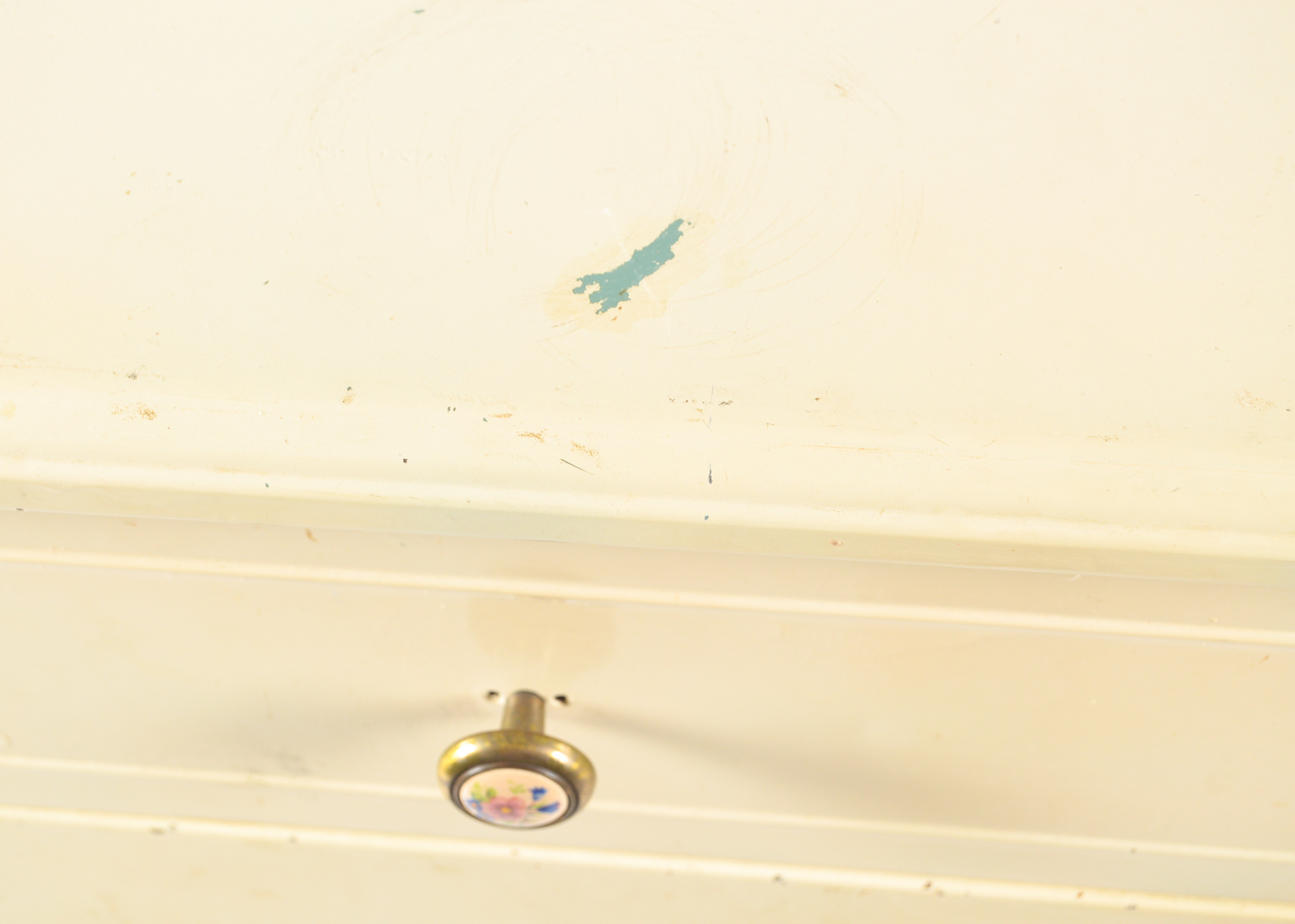 Simmons Sheraton style painted dresser