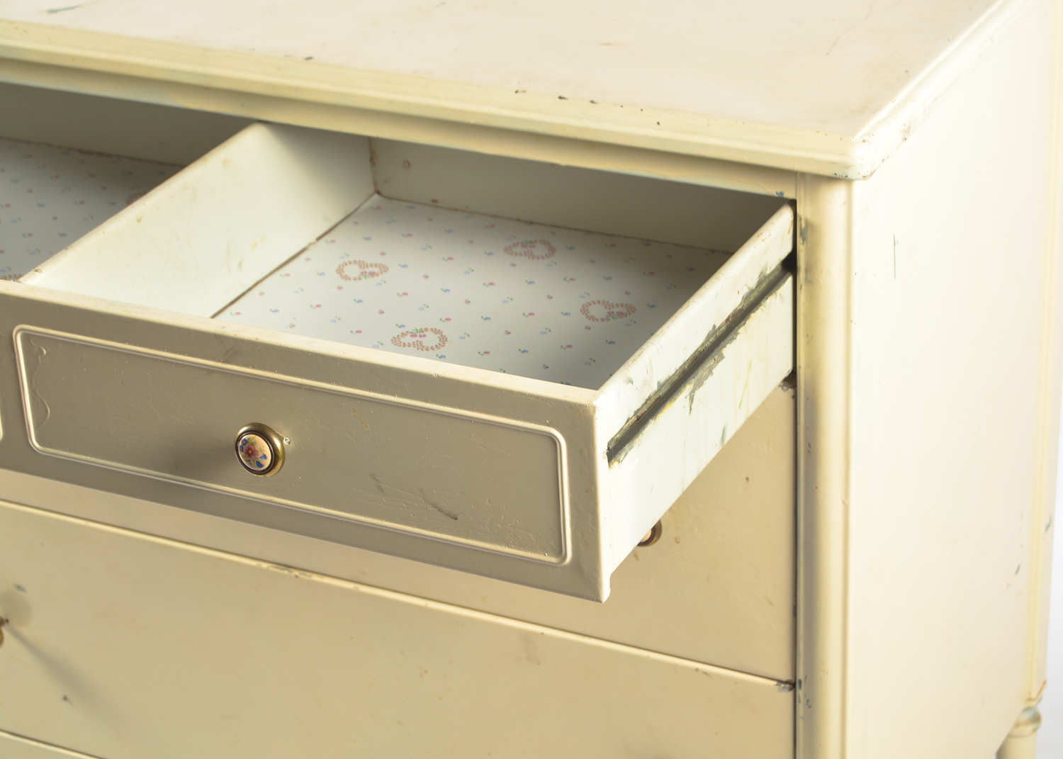 Simmons Sheraton style painted dresser