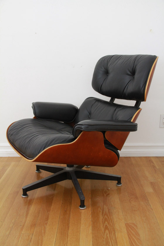 Vintage Charles Eames Lounge Chair and Ottoman by Herman Miller