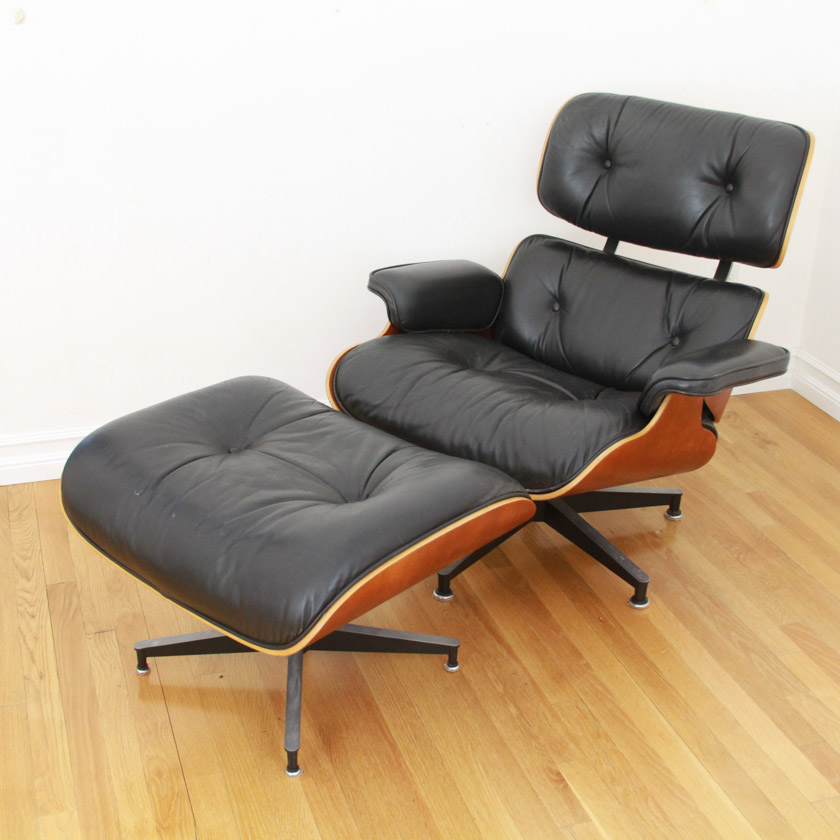 Vintage Charles Eames Lounge Chair and Ottoman by Herman Miller