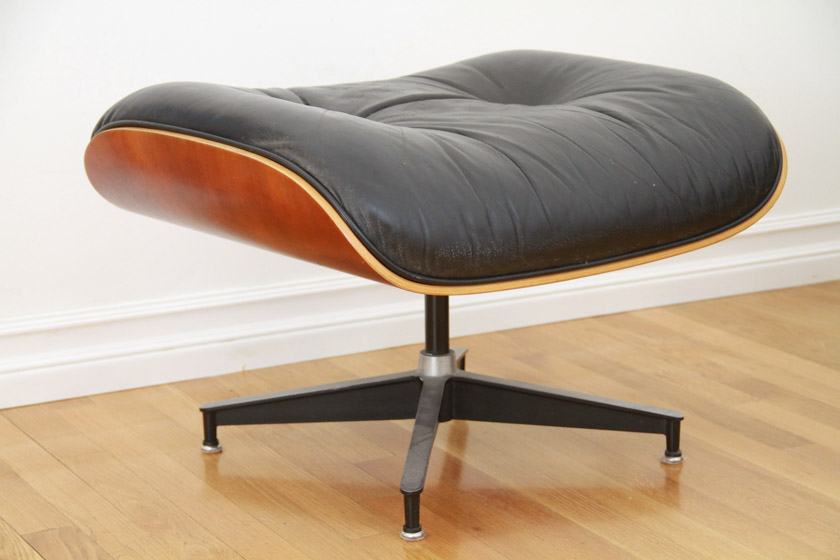 Vintage Charles Eames Lounge Chair and Ottoman by Herman Miller