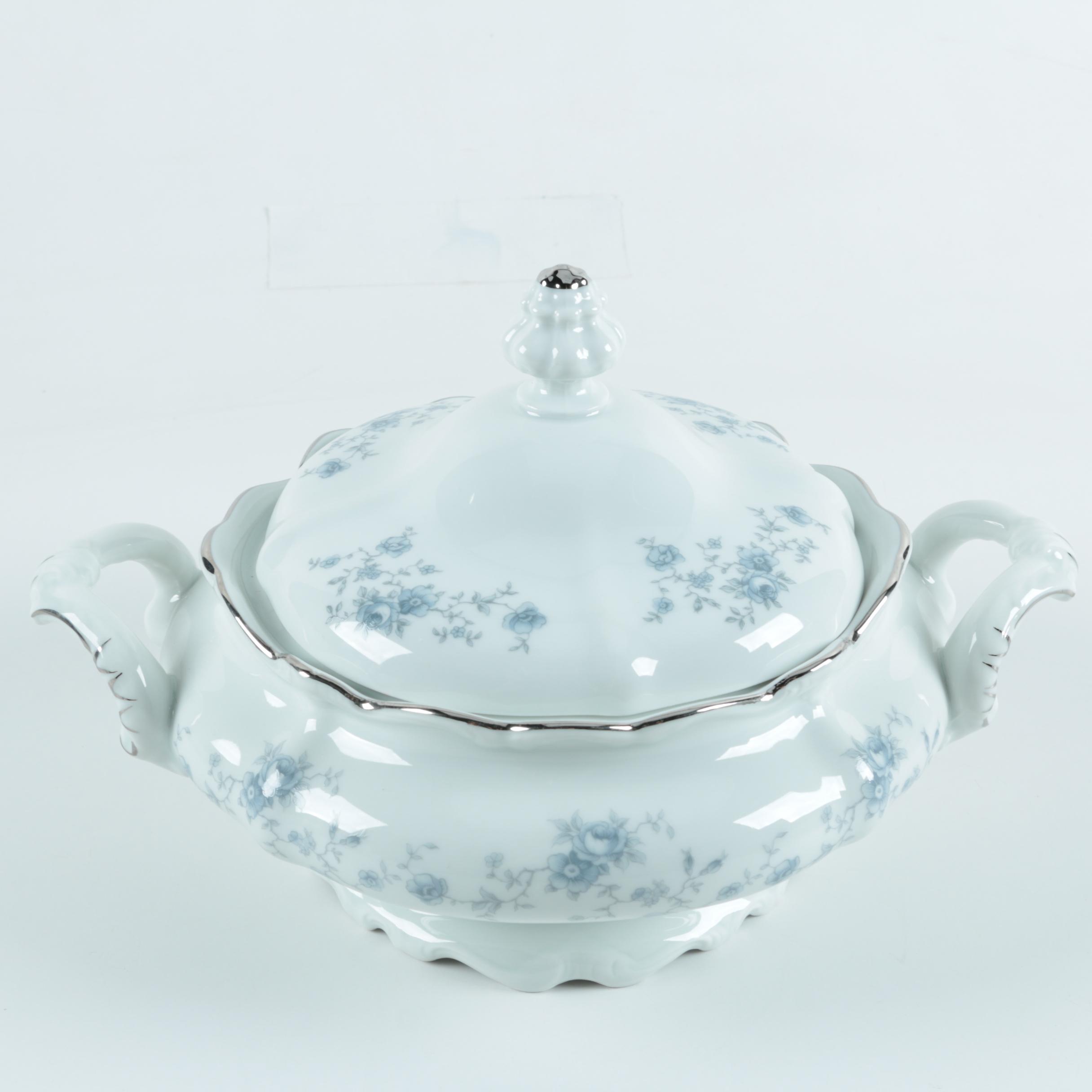 Johann Haviland "Blue Garland" Bavarian Porcelain Dinnerware